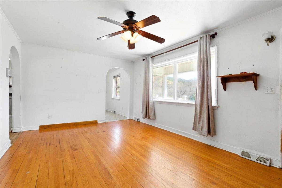 2351 Reese Mountain Road Elliston VA 24087