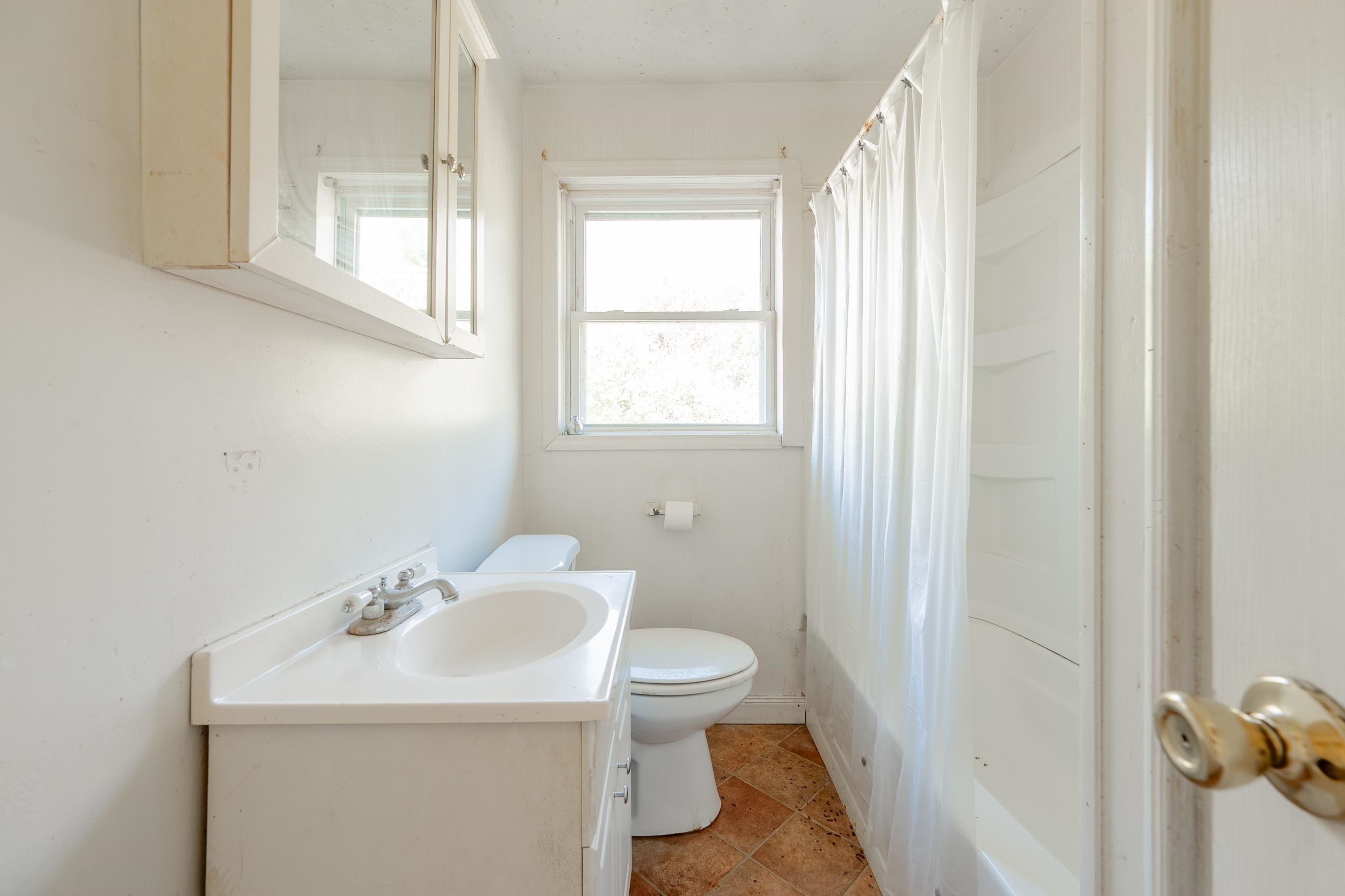 303 Fairview Street Narrows VA 24124