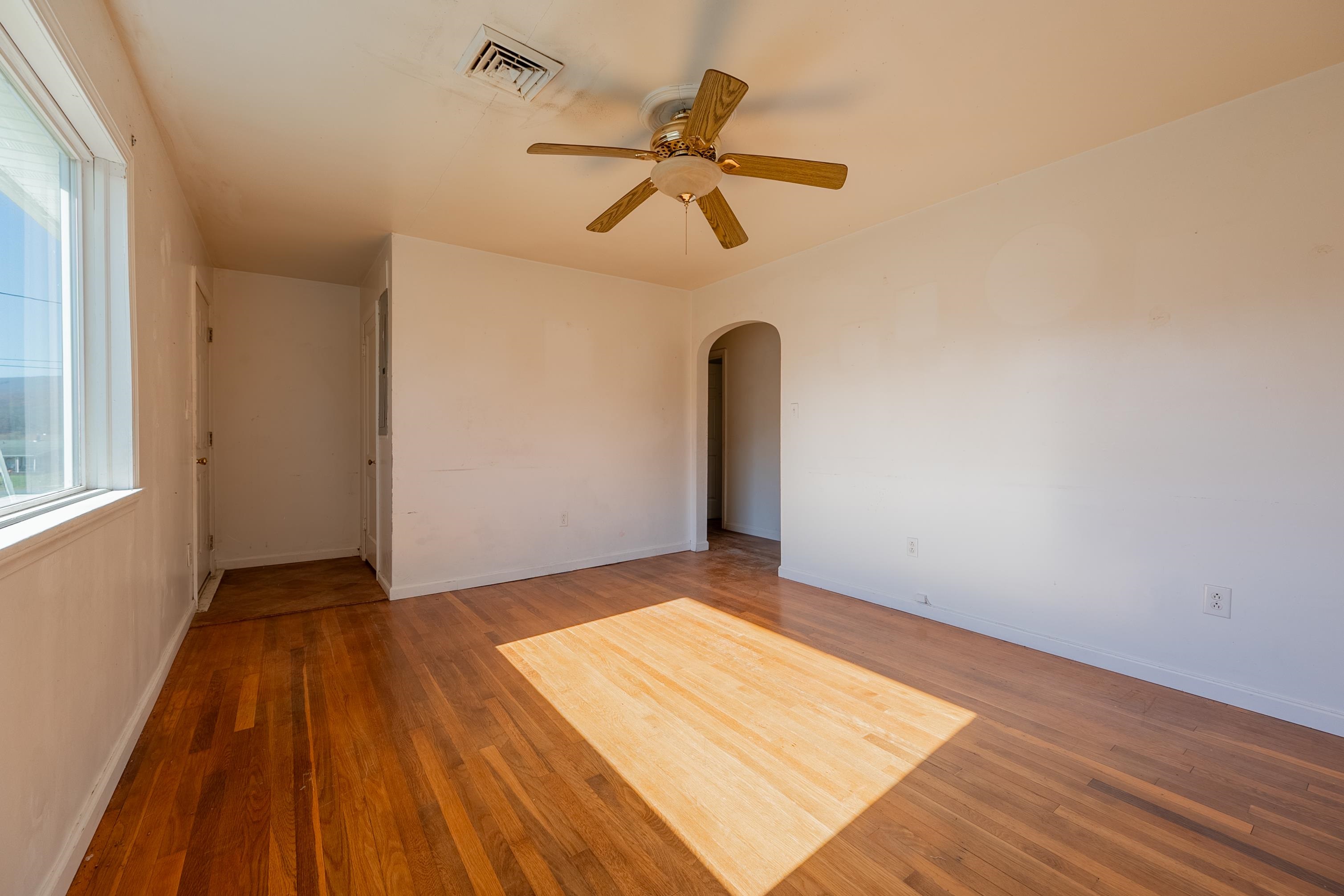 303 Fairview Street Narrows VA 24124