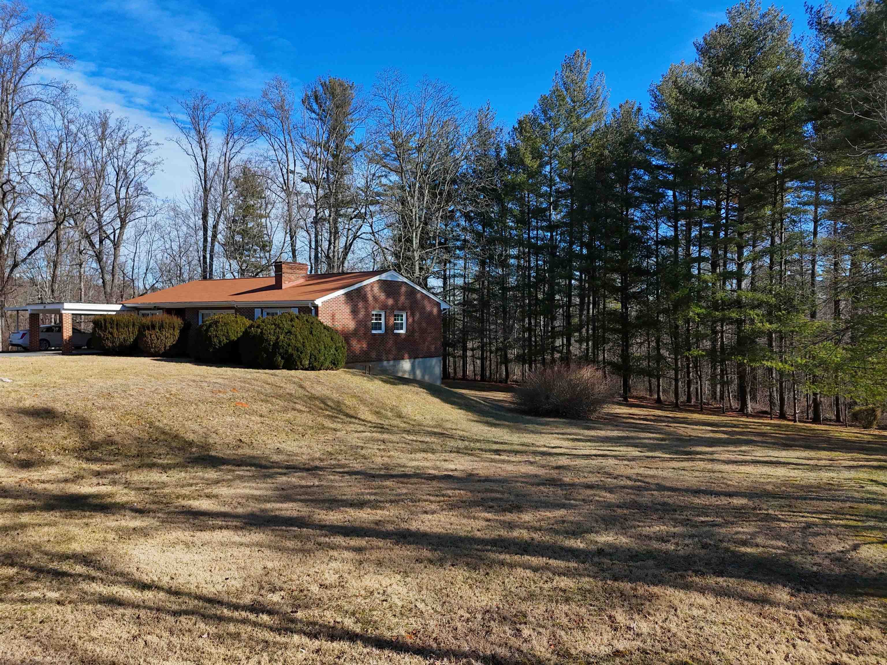 187 Christiansburg Pike NE Floyd VA 24091