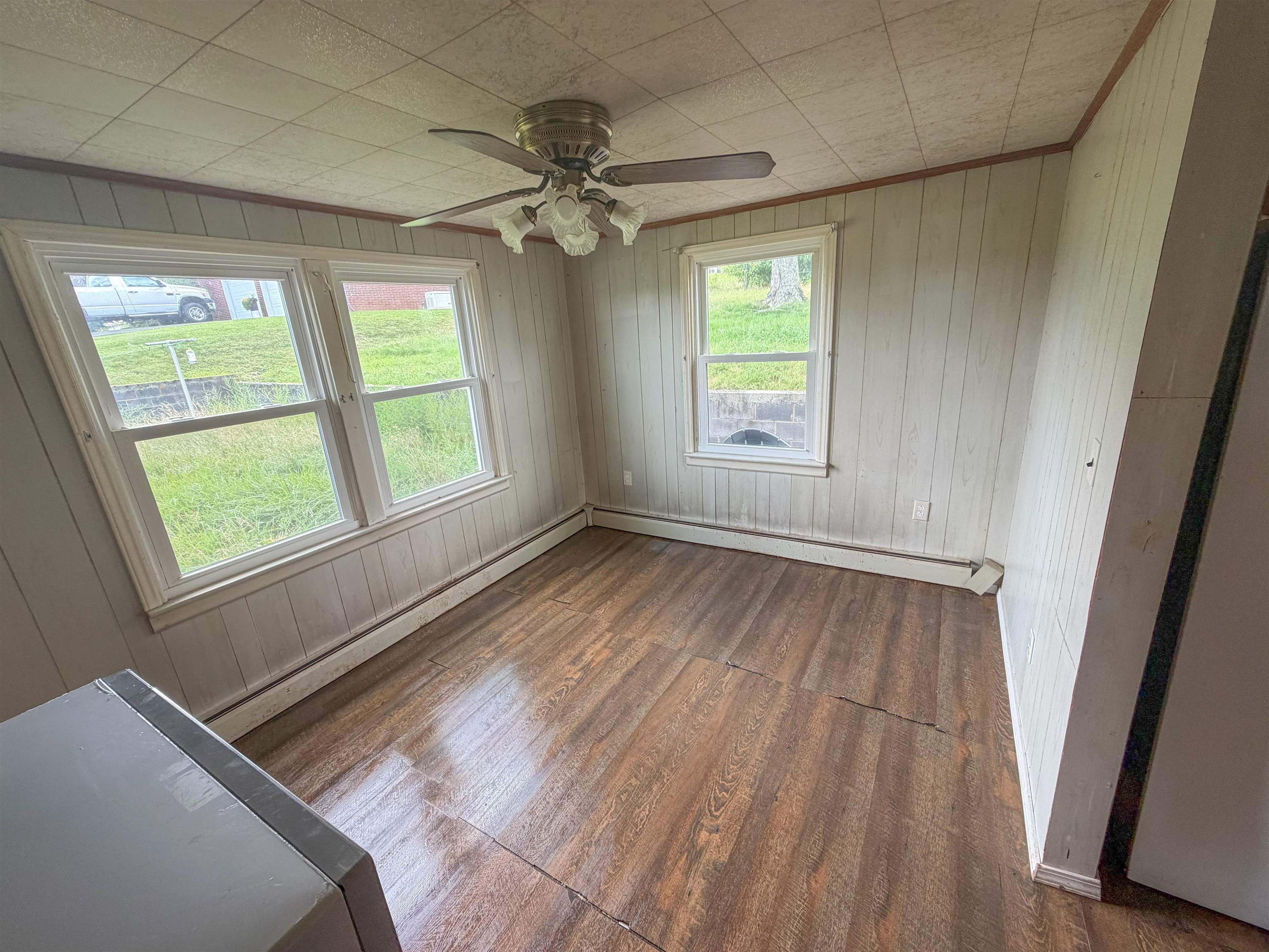 1066 Pulaski Giles Turnpike Pearisburg VA 24134