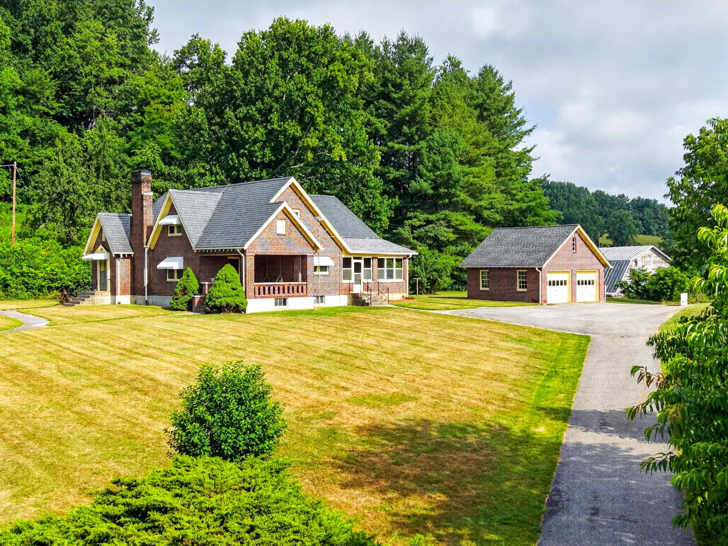 3172 Floyd Highway S Floyd VA 24091