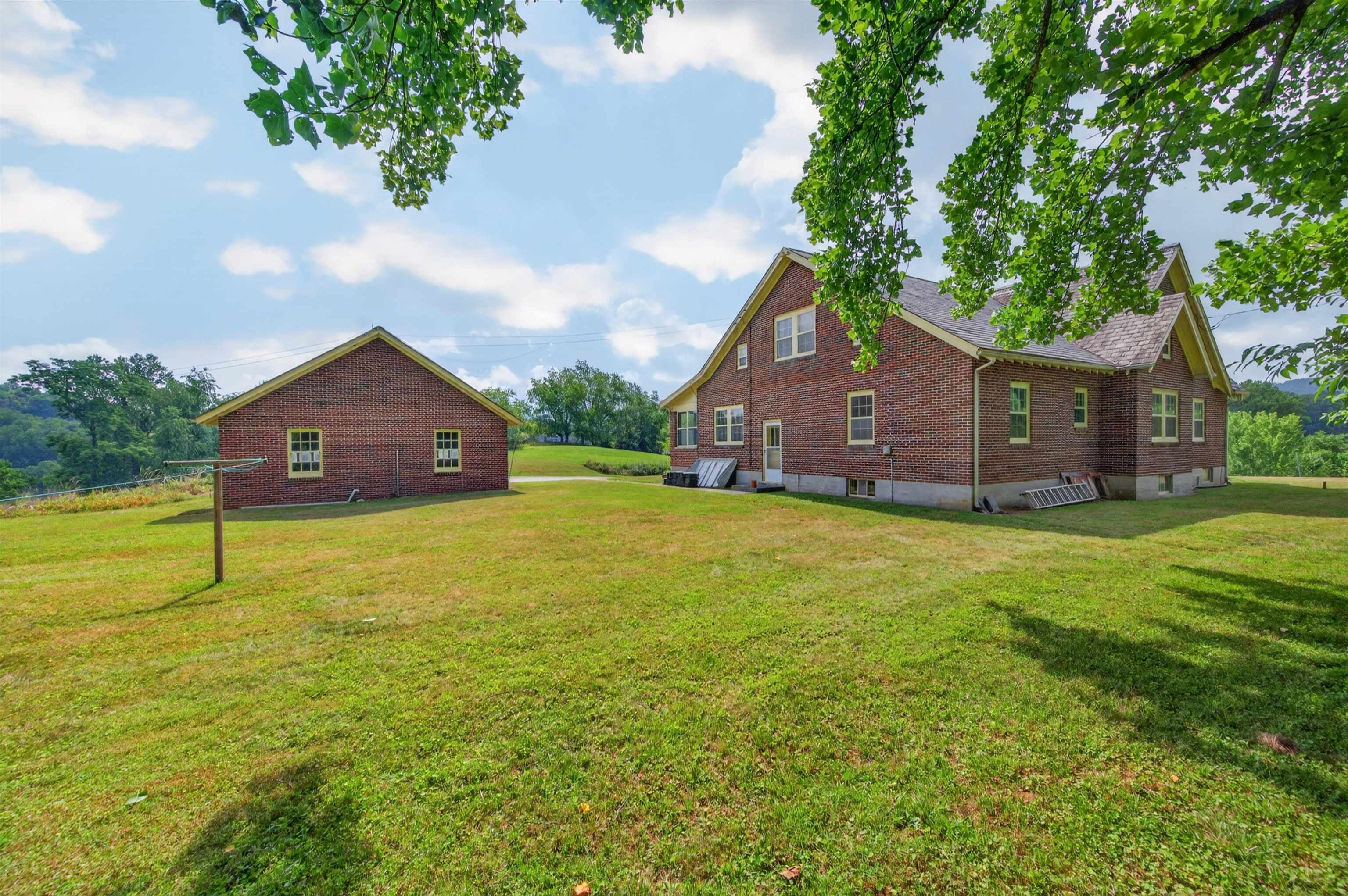 3172 Floyd Highway S Floyd VA 24091
