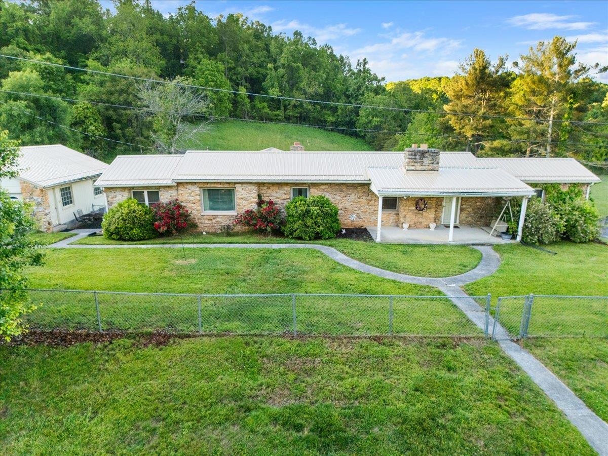 450 Mount Pleasant Roads Christiansburg VA 24073