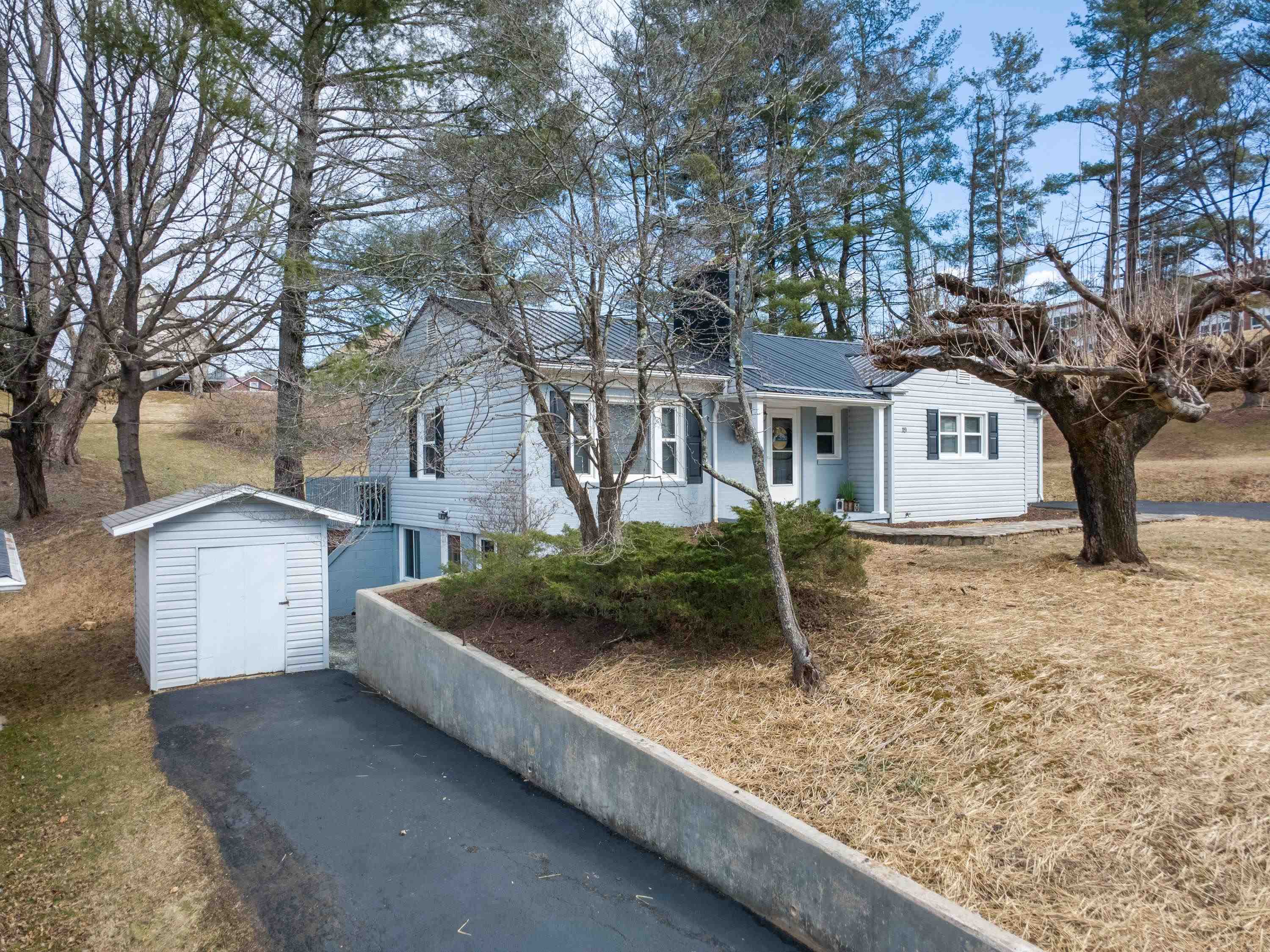 119 Circle Drive Galax VA 24333