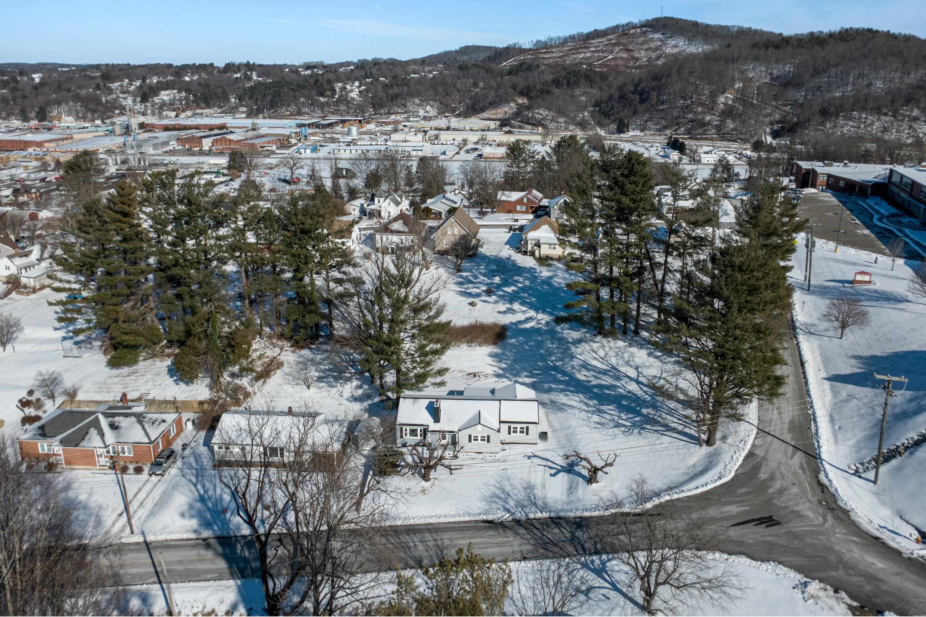 119 Circle Drive Galax VA 24333