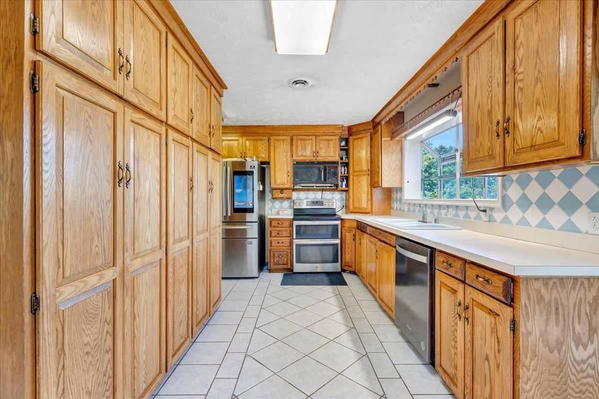 5384 Harvest Road Riner VA 24149