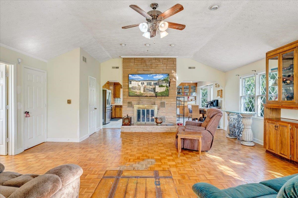 5384 Harvest Road Riner VA 24149