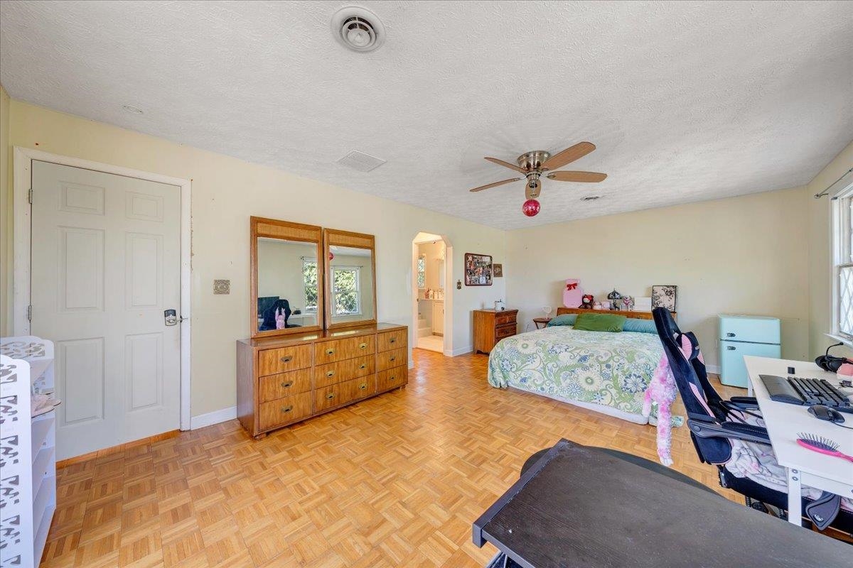 5384 Harvest Road Riner VA 24149