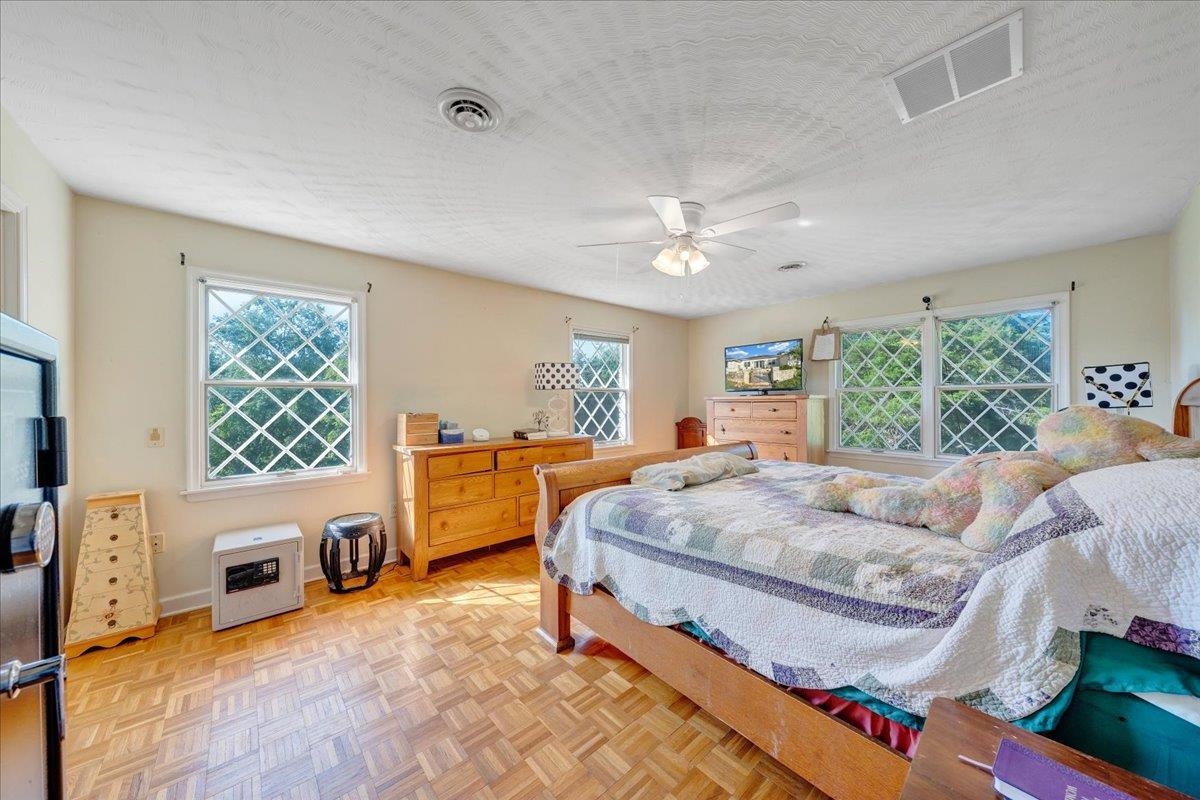 5384 Harvest Road Riner VA 24149