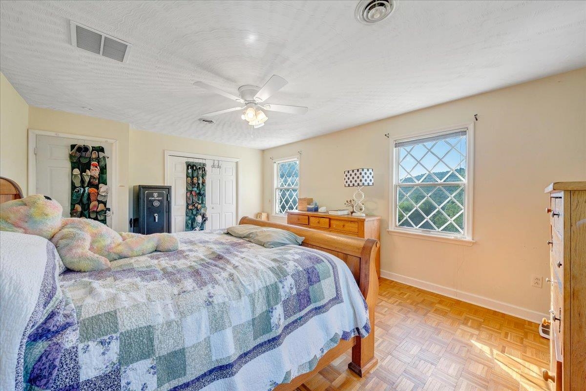 5384 Harvest Road Riner VA 24149