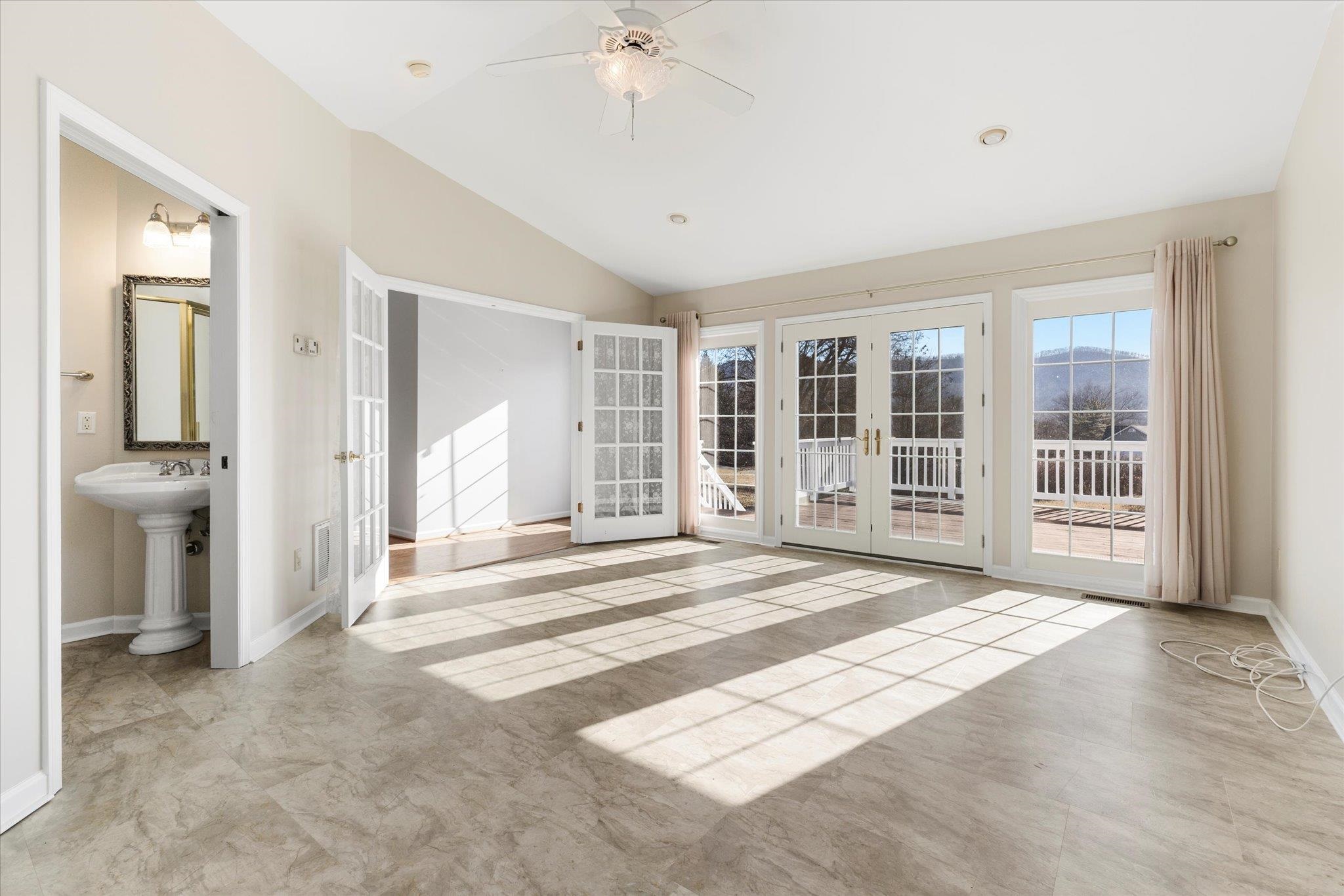 1645 Saint Andrews Circle Blacksburg VA 24060