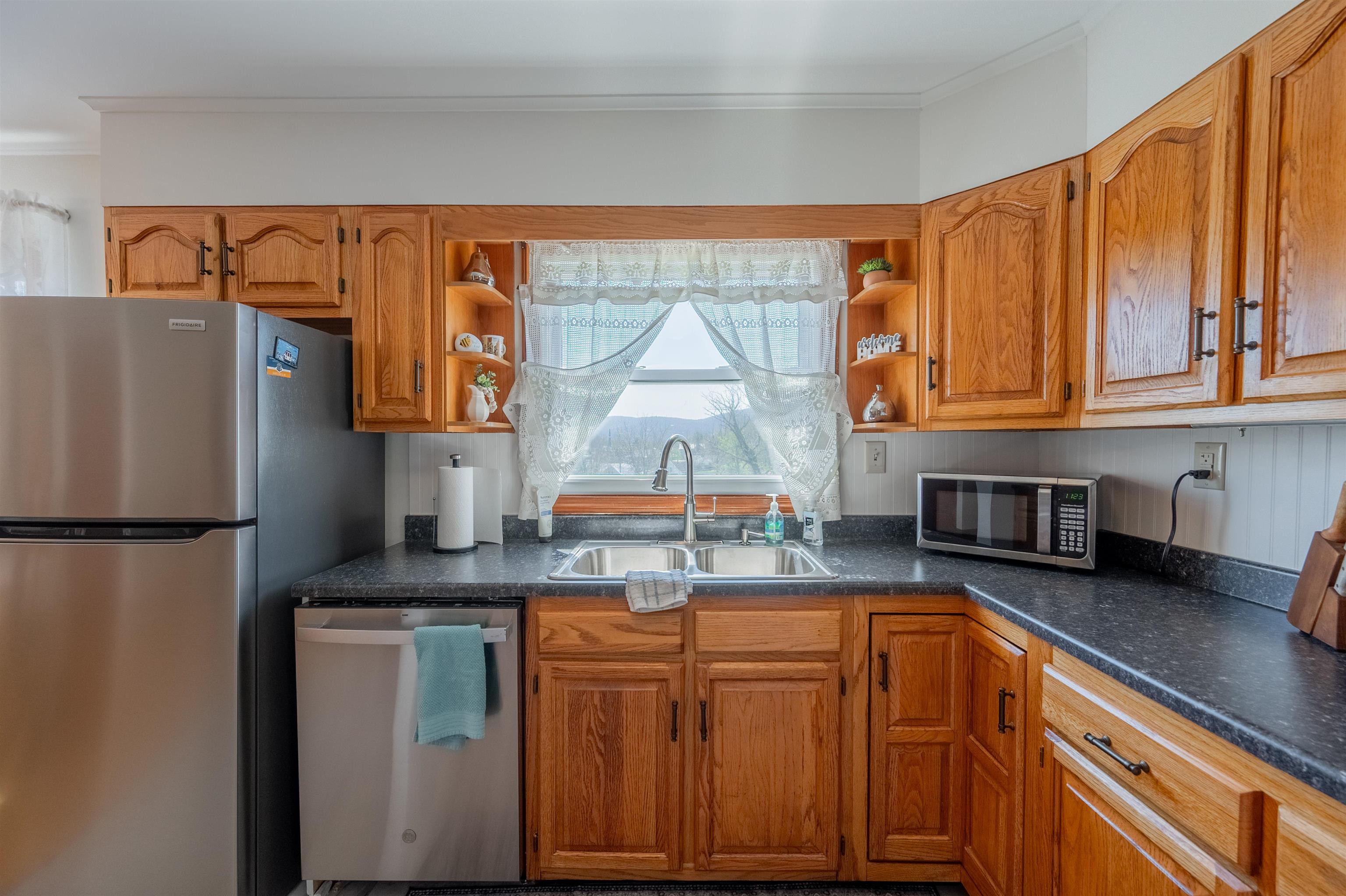 465 W Pine Street Wytheville VA 24382