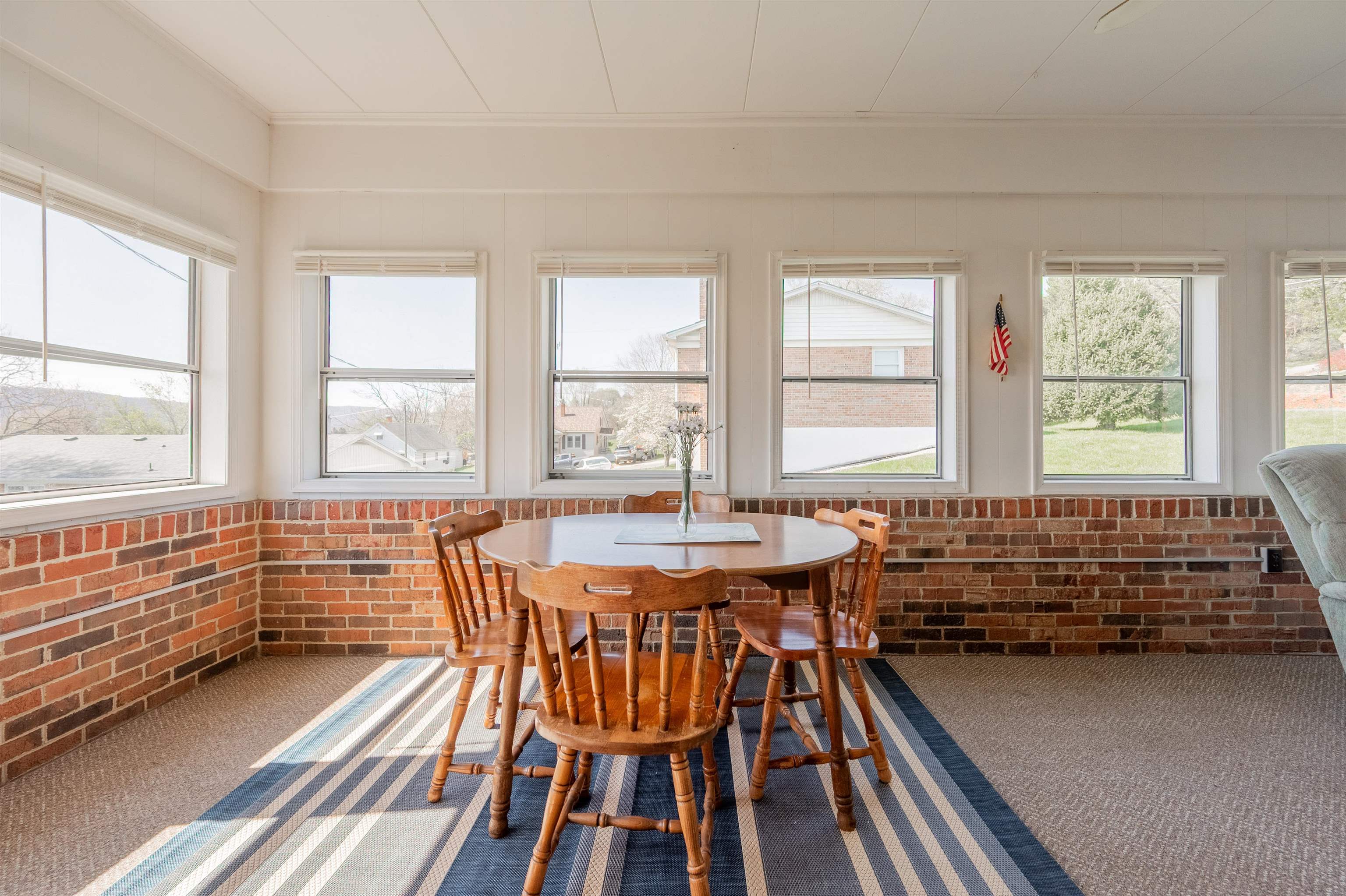 465 W Pine Street Wytheville VA 24382