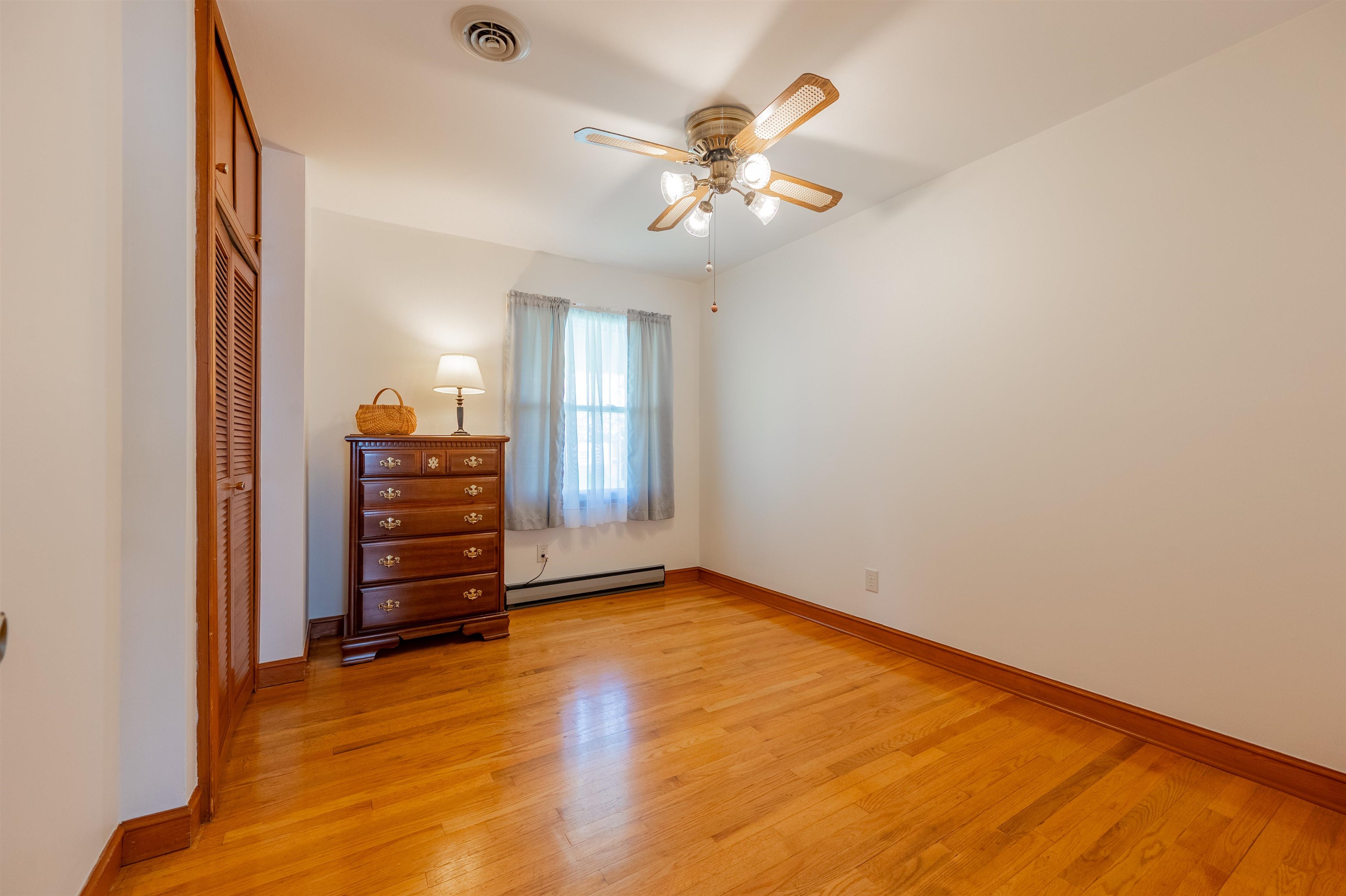 465 W Pine Street Wytheville VA 24382