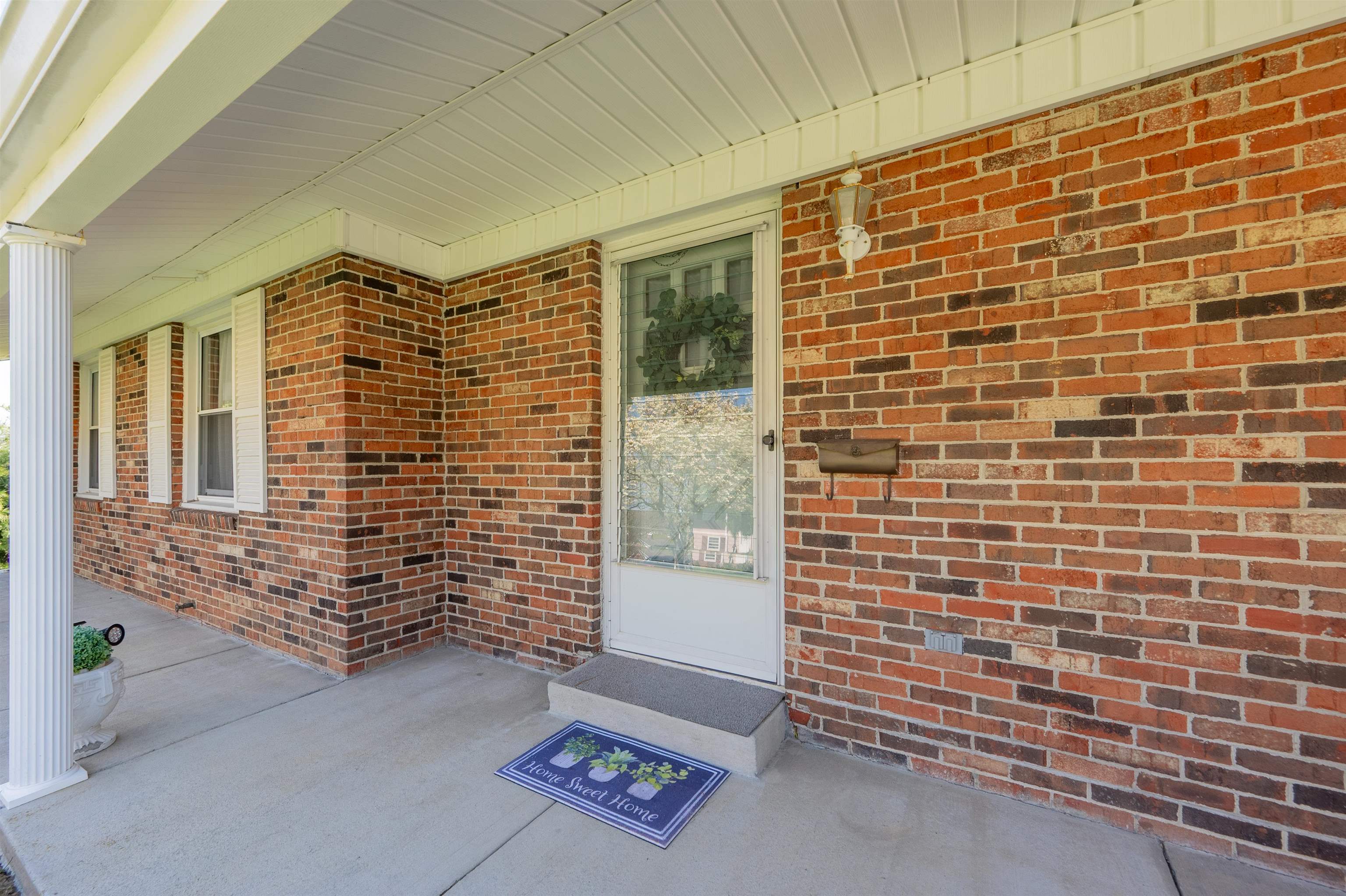465 W Pine Street Wytheville VA 24382