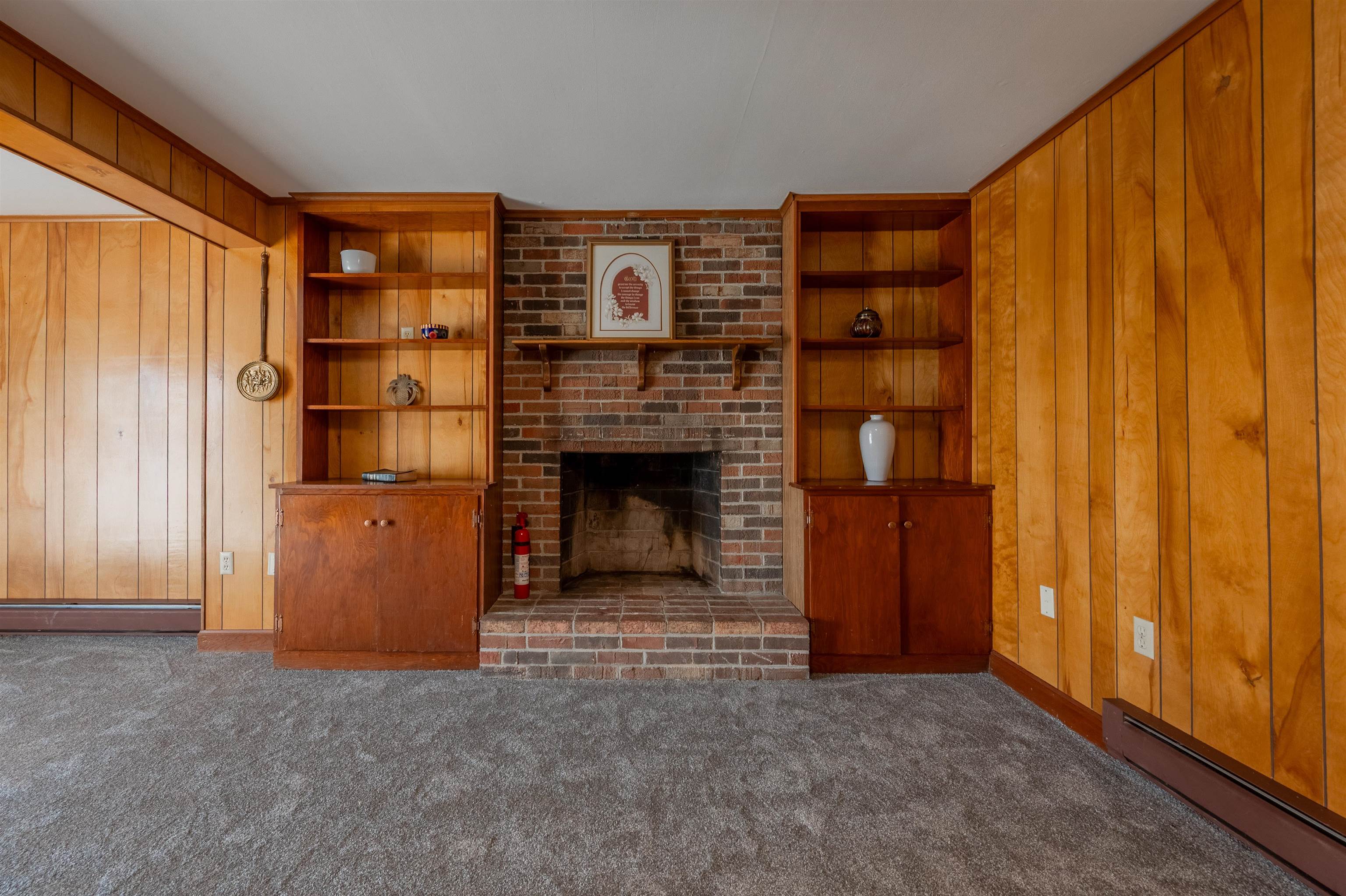 465 W Pine Street Wytheville VA 24382