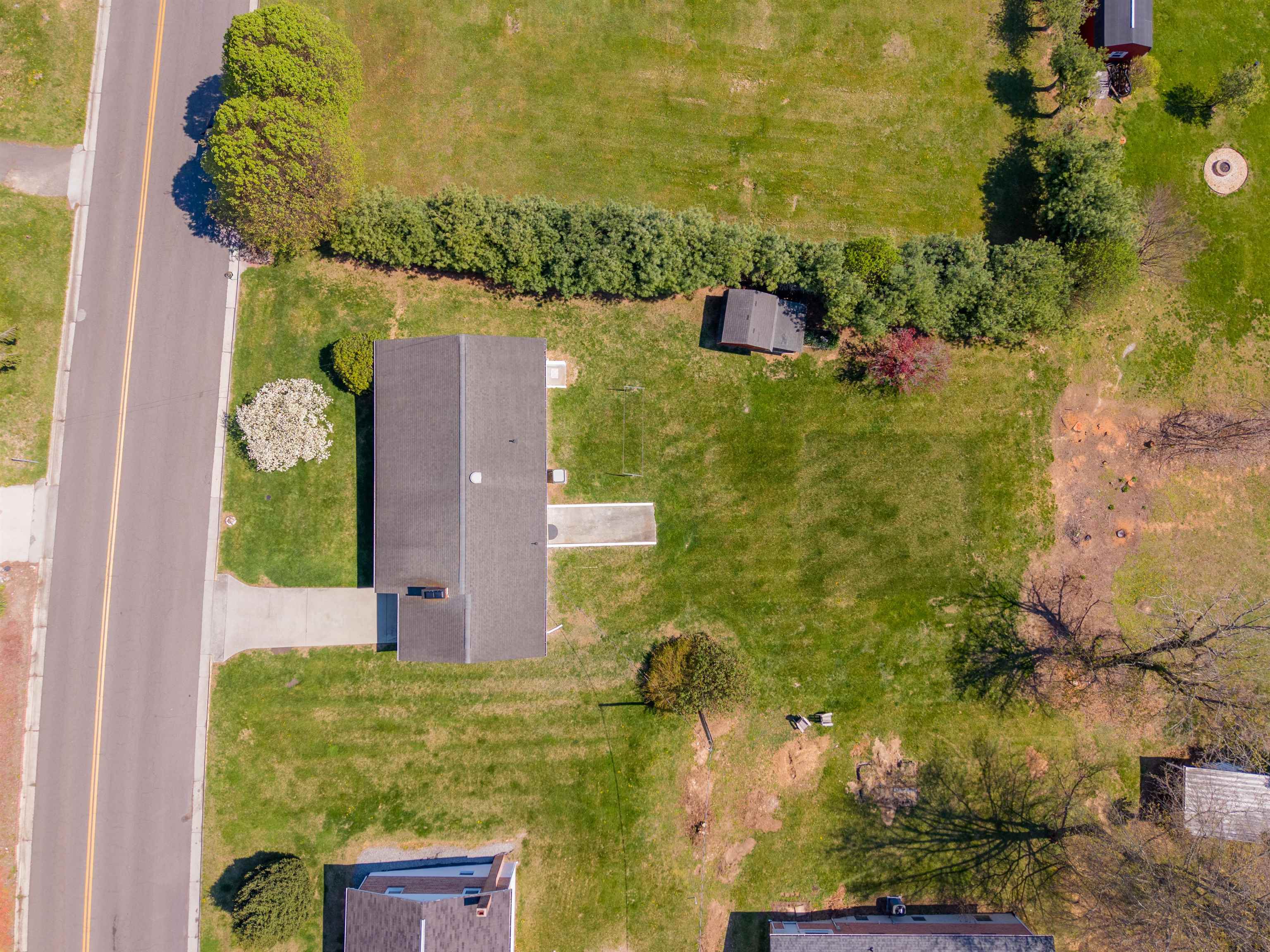 465 W Pine Street Wytheville VA 24382