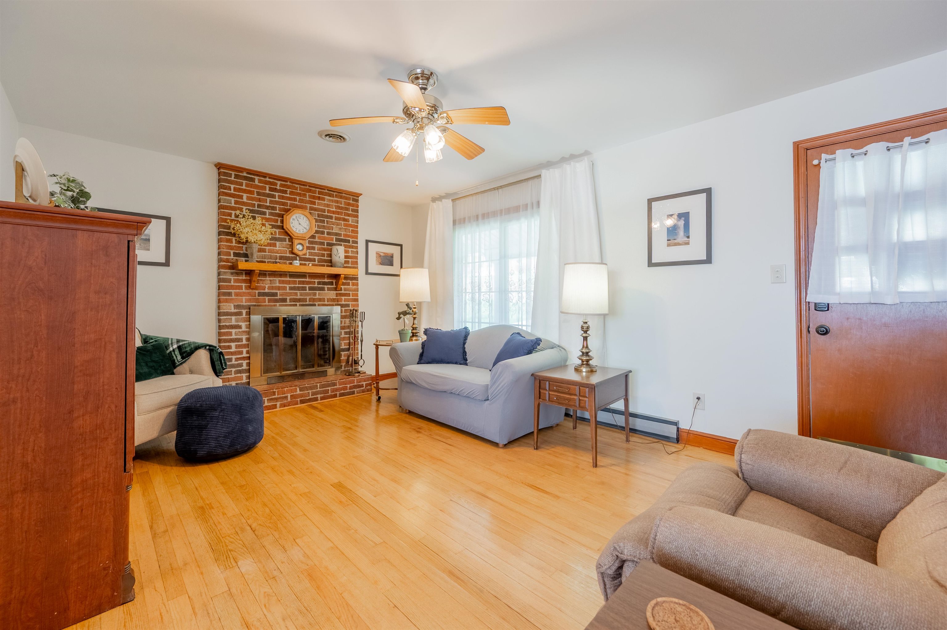 465 W Pine Street Wytheville VA 24382