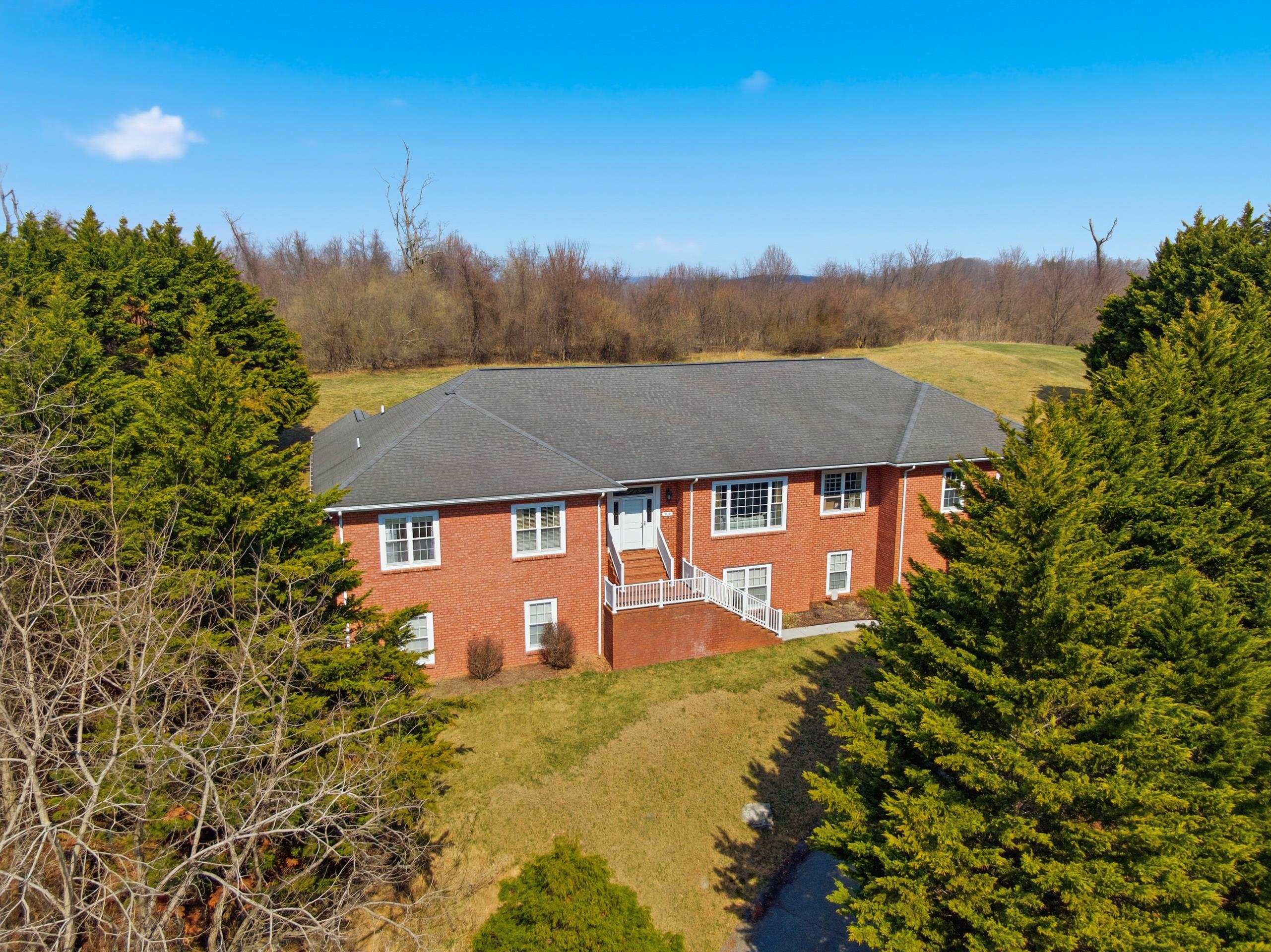 308 Meadow Ridge Radford VA 24141