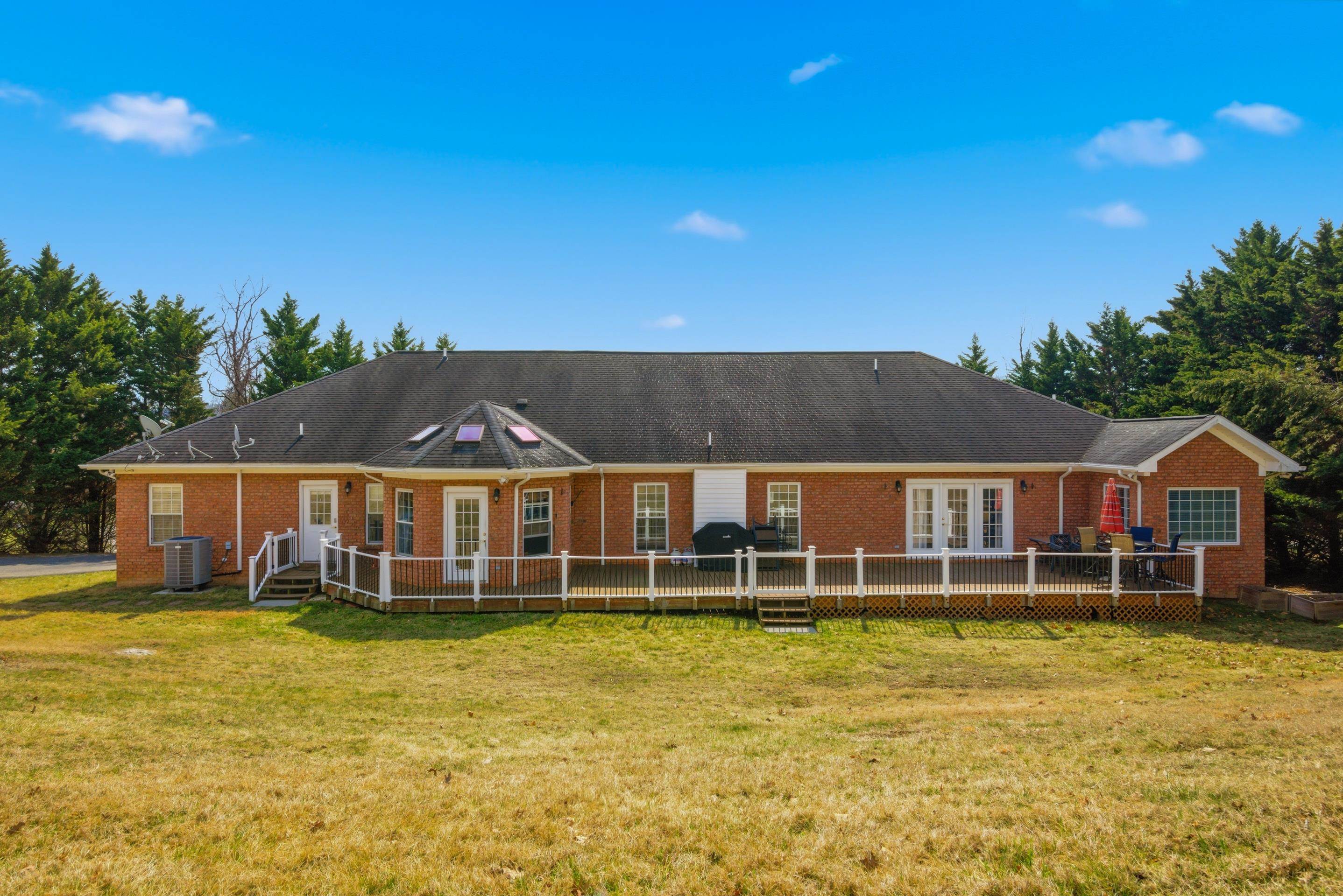 308 Meadow Ridge Radford VA 24141