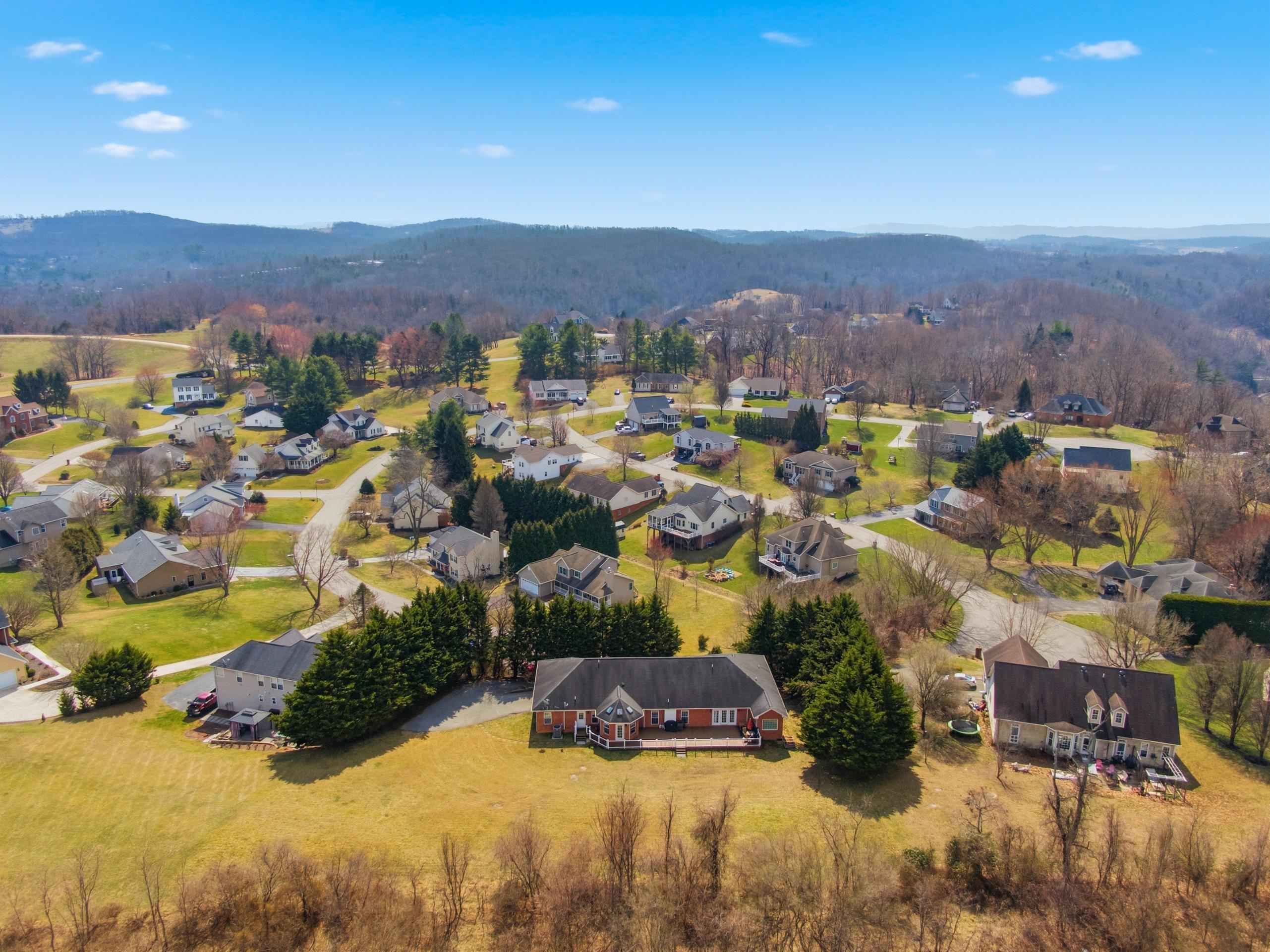 308 Meadow Ridge Radford VA 24141