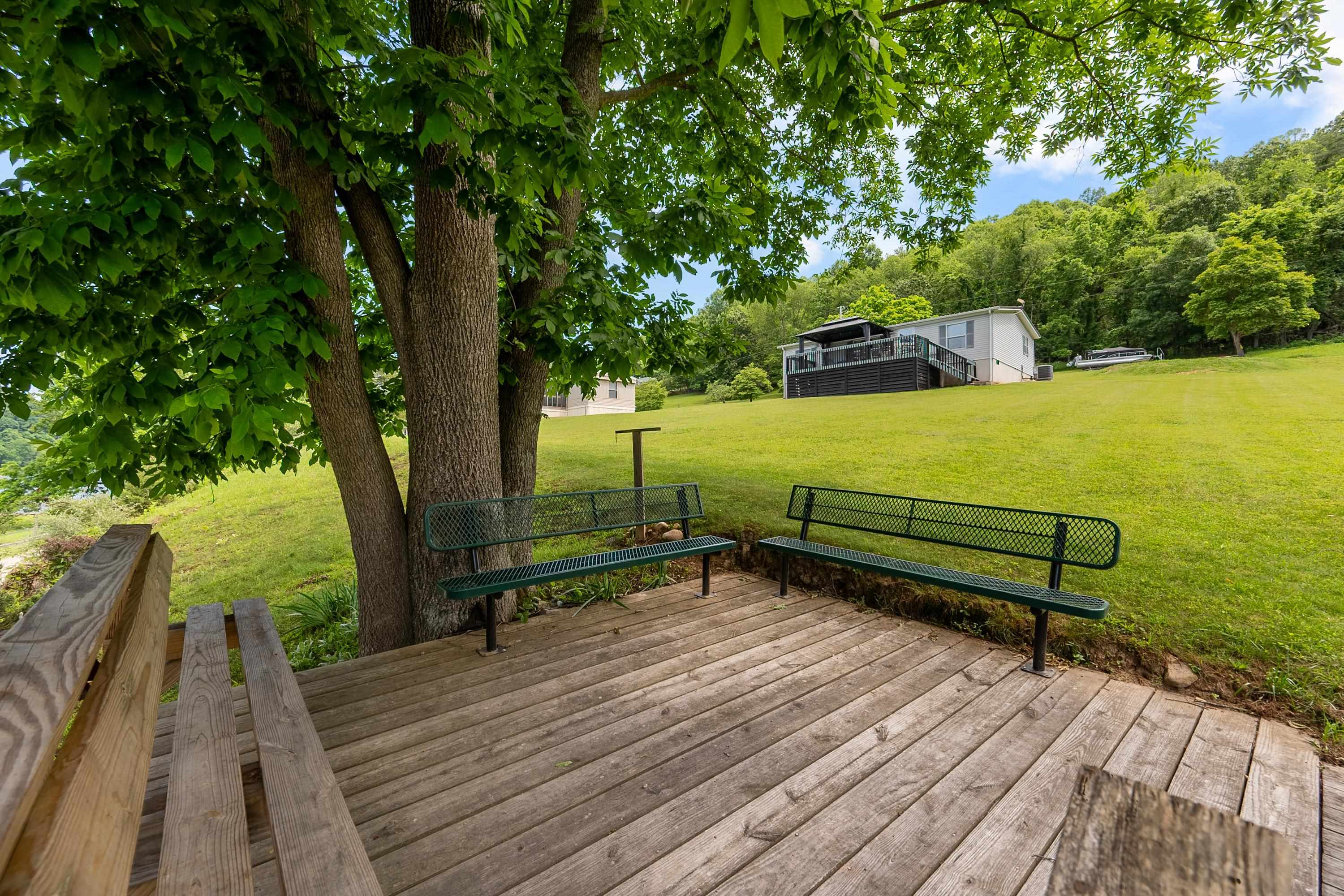 4276 Paradise Road Hiwassee VA 24347