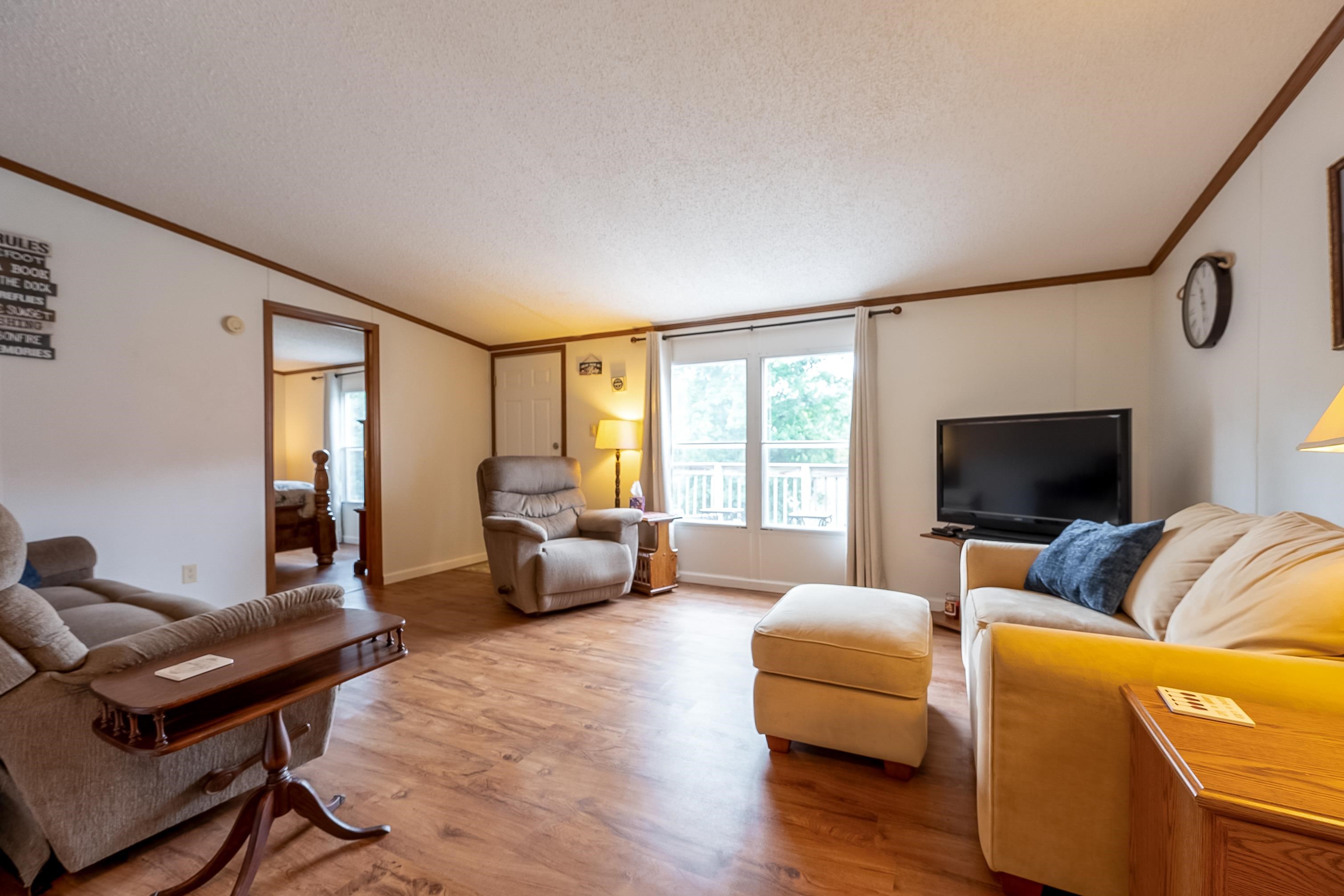 4276 Paradise Road Hiwassee VA 24347