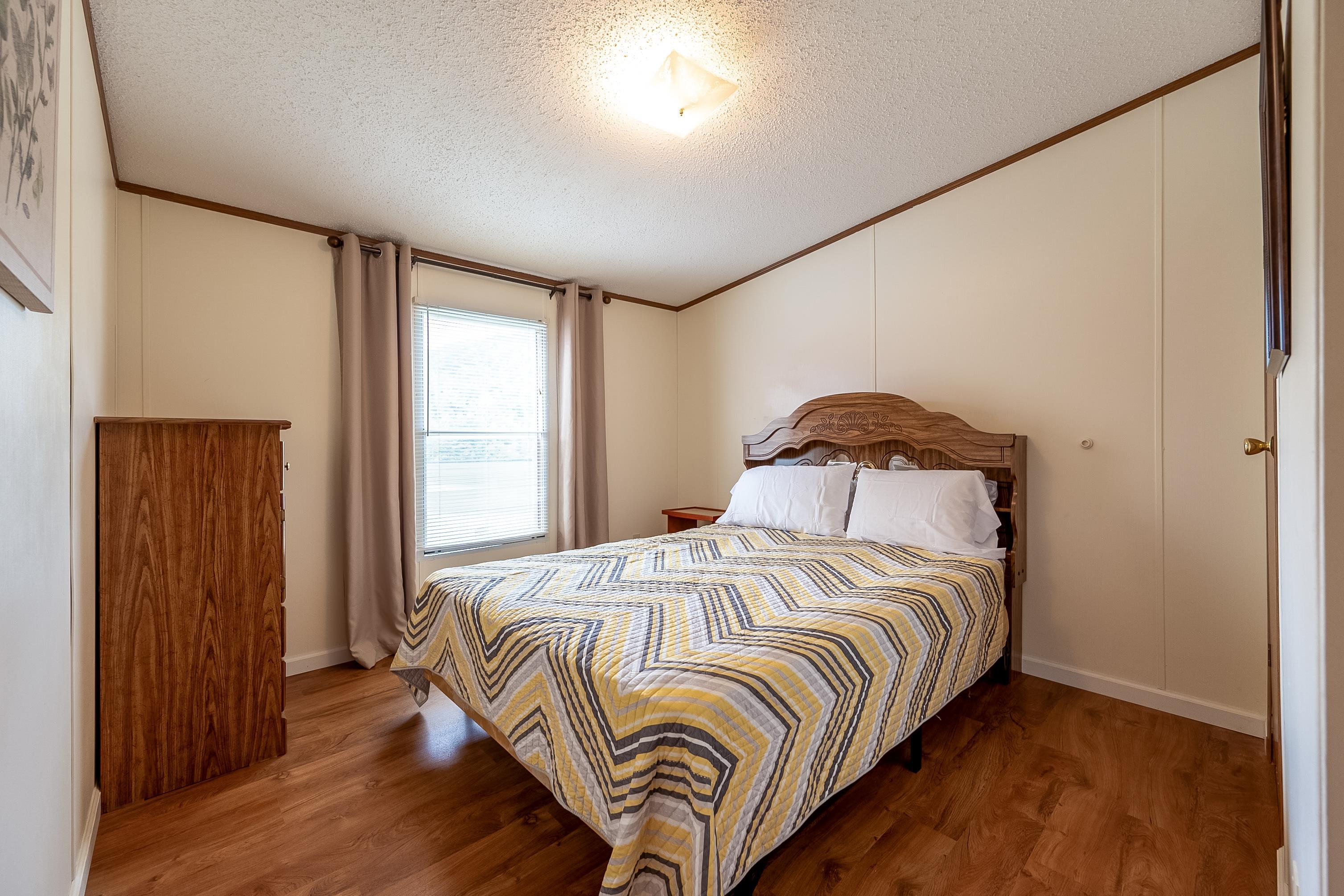 4276 Paradise Road Hiwassee VA 24347
