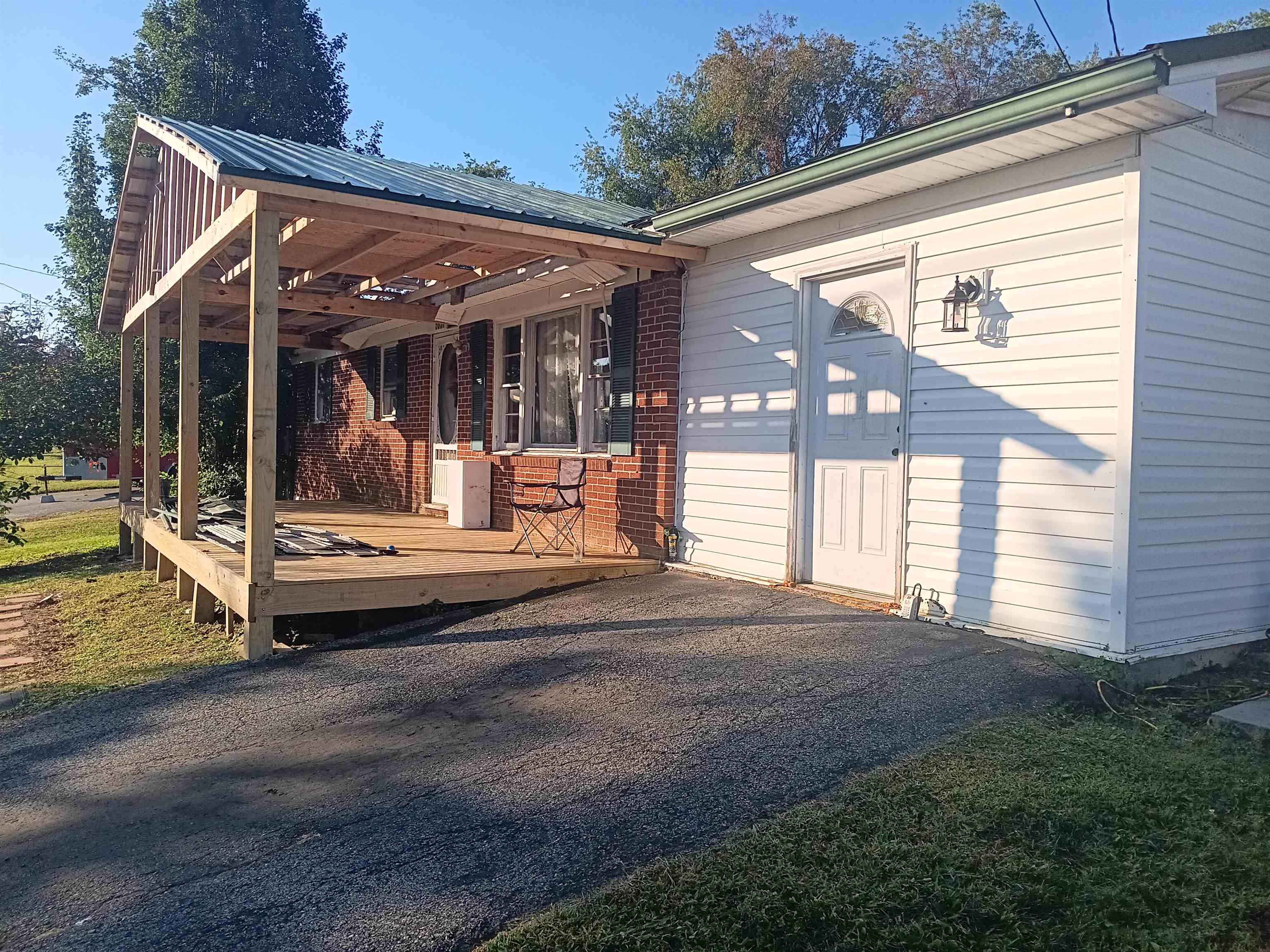 5637 Locust Drive Dublin VA 24084