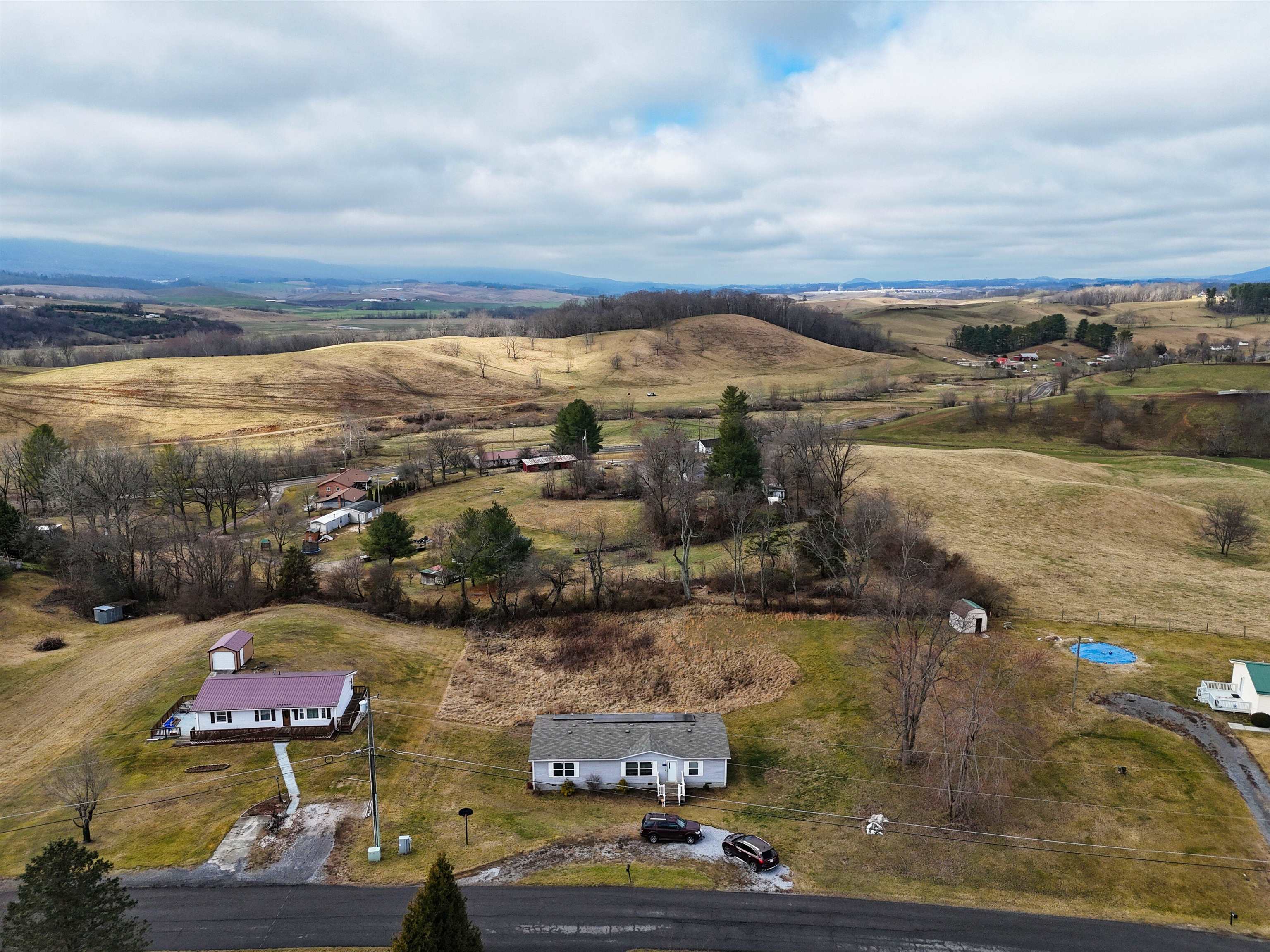 253 Carterville Heights Road Wytheville VA 24382