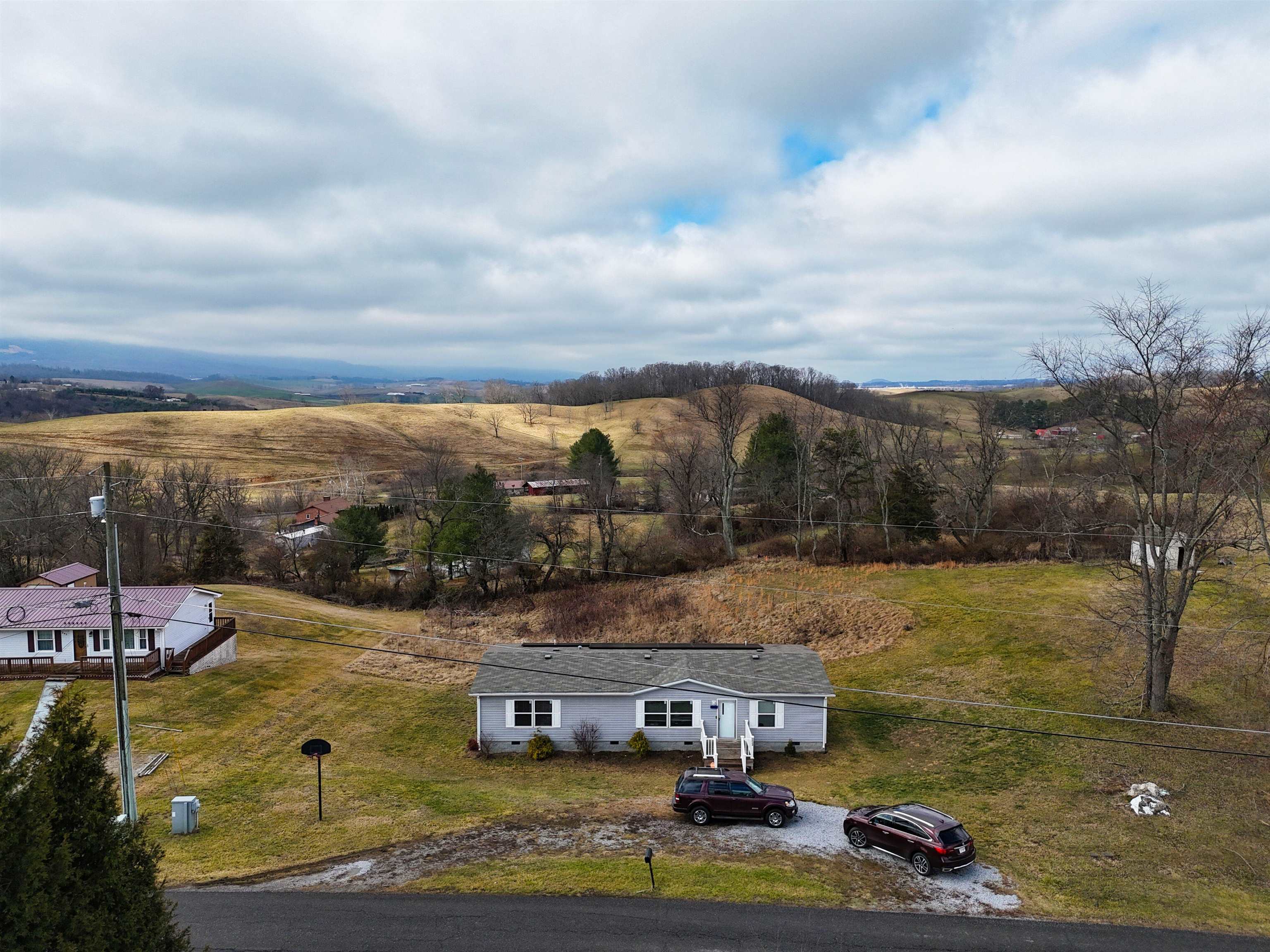 253 Carterville Heights Road Wytheville VA 24382