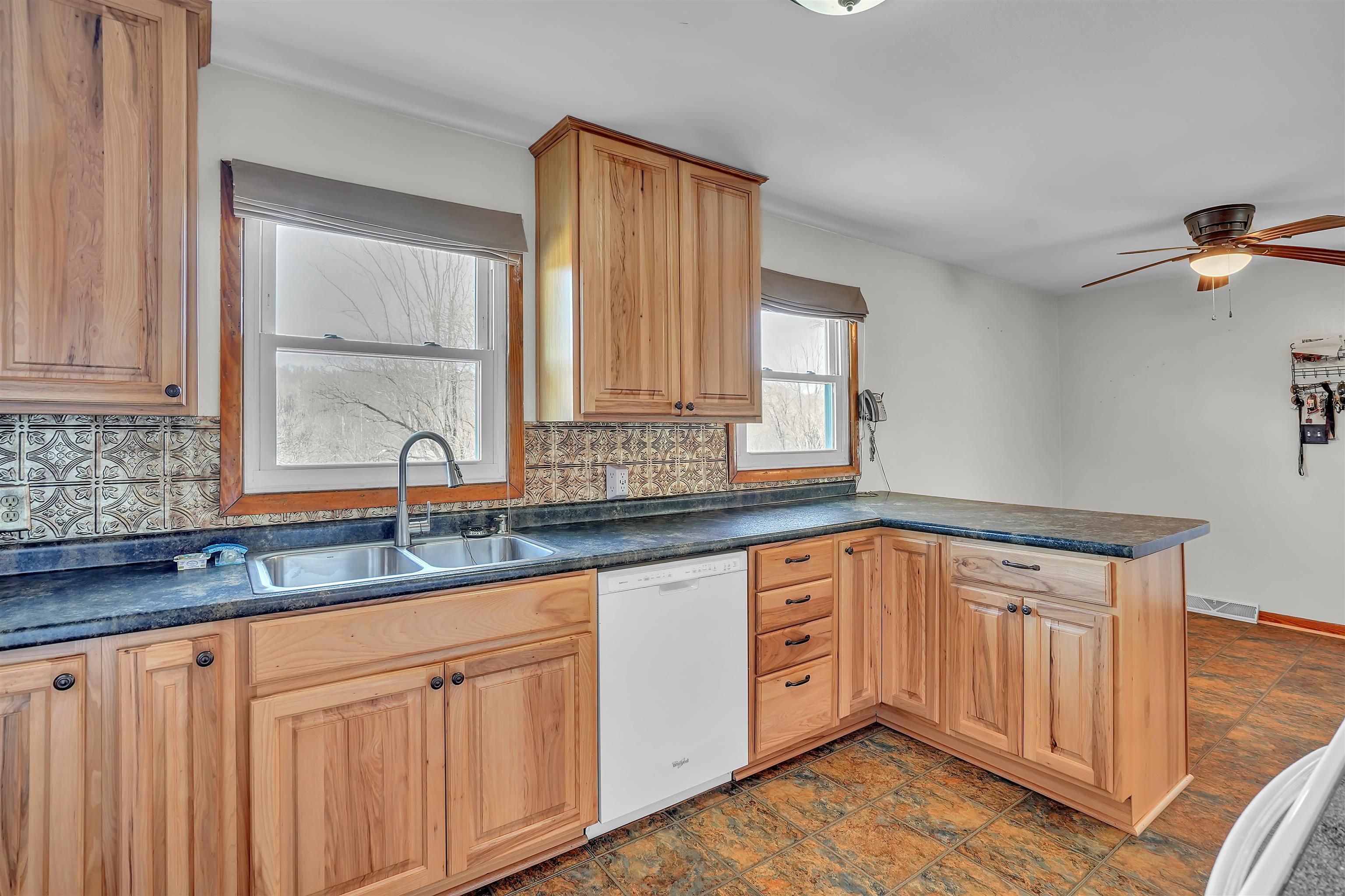 709 Giles Street Pearisburg VA 24134