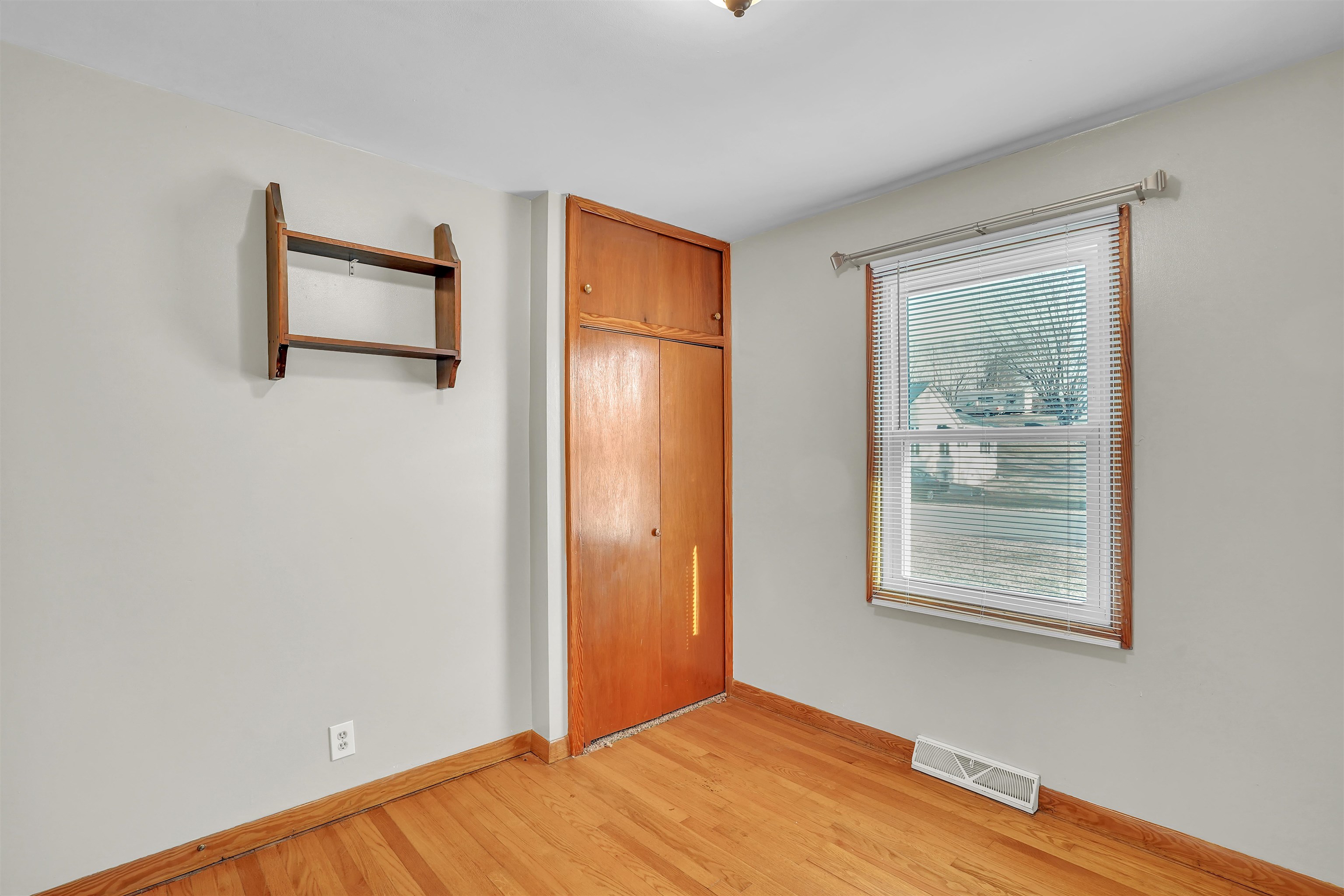 709 Giles Street Pearisburg VA 24134