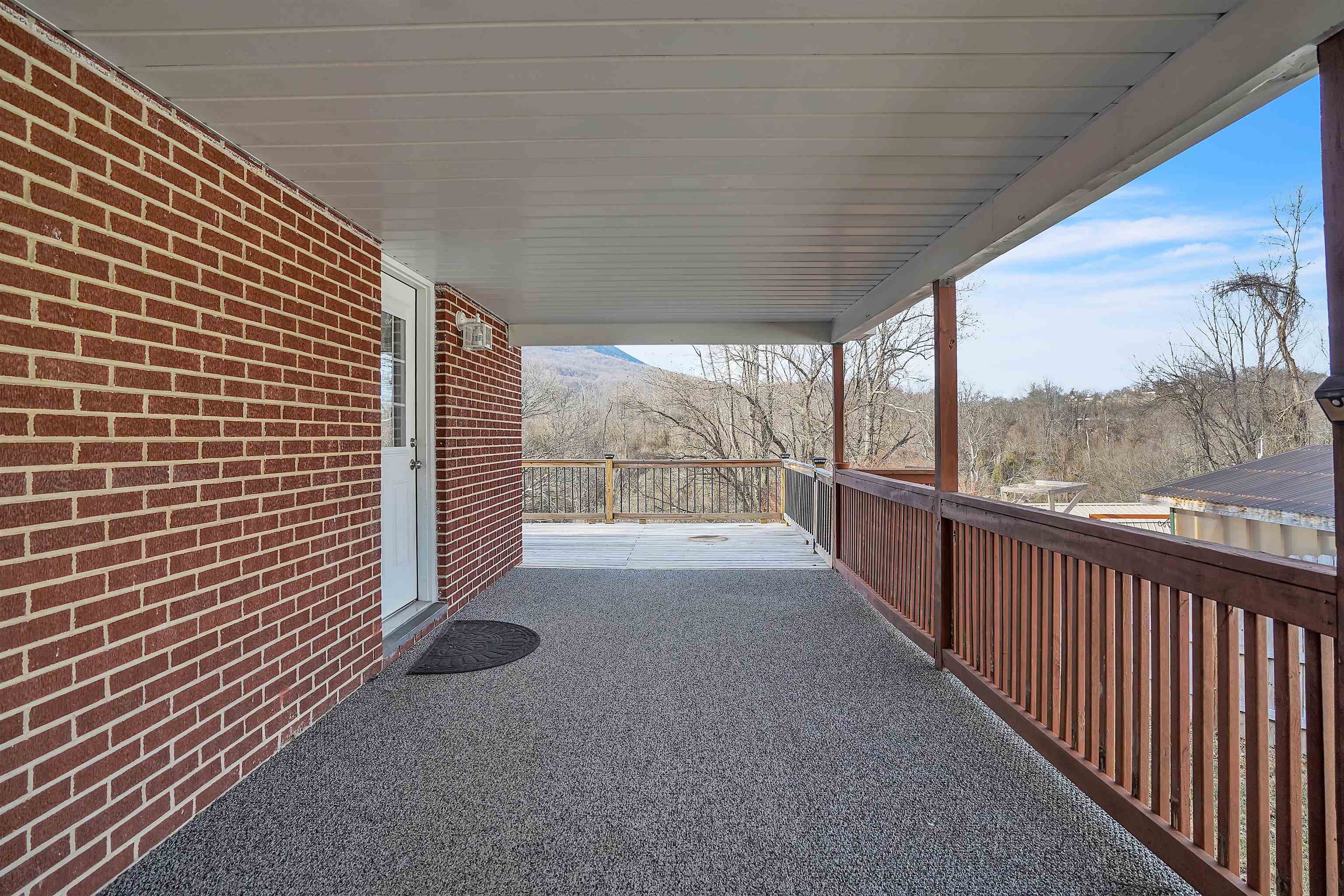 709 Giles Street Pearisburg VA 24134