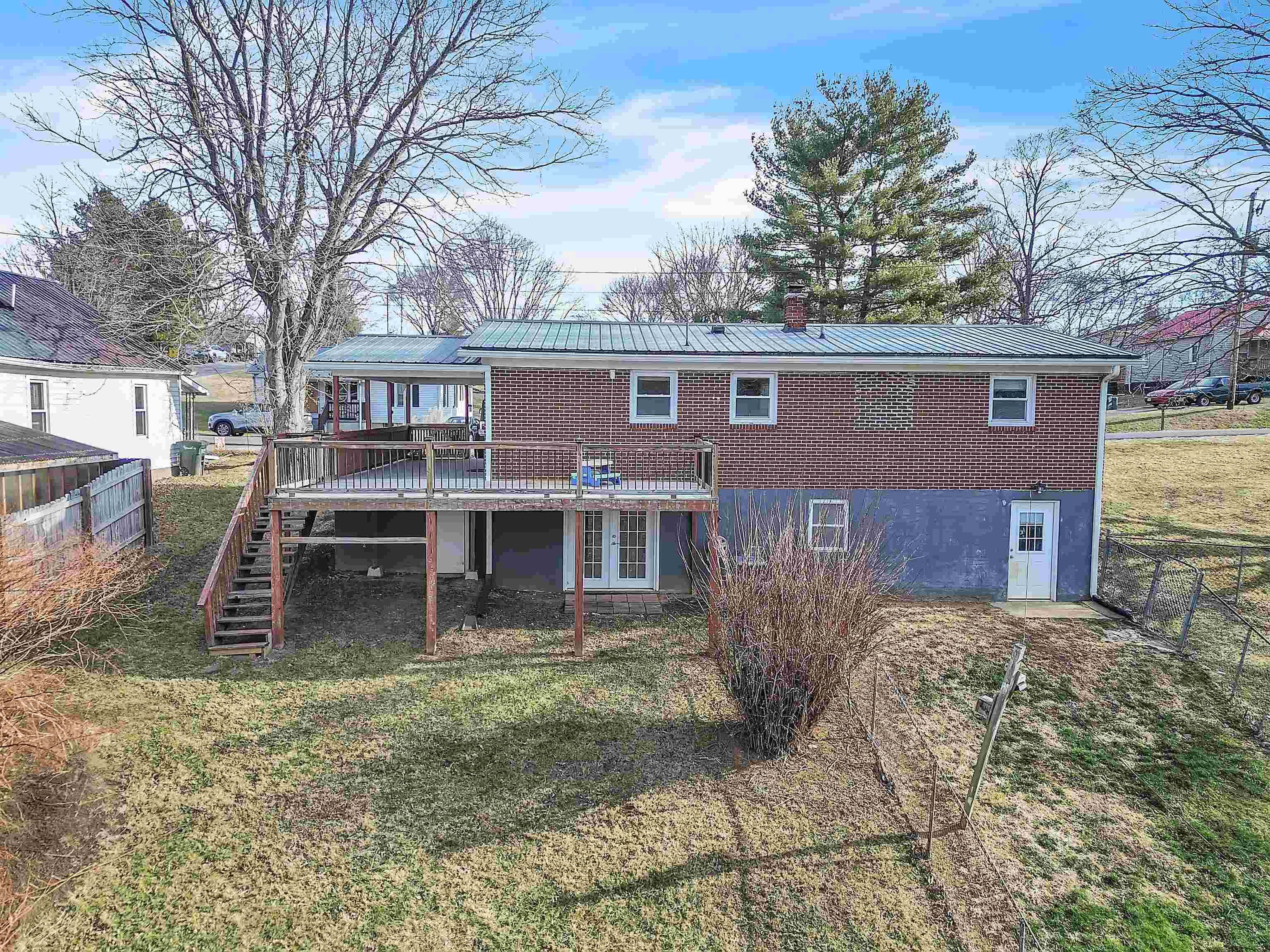 709 Giles Street Pearisburg VA 24134