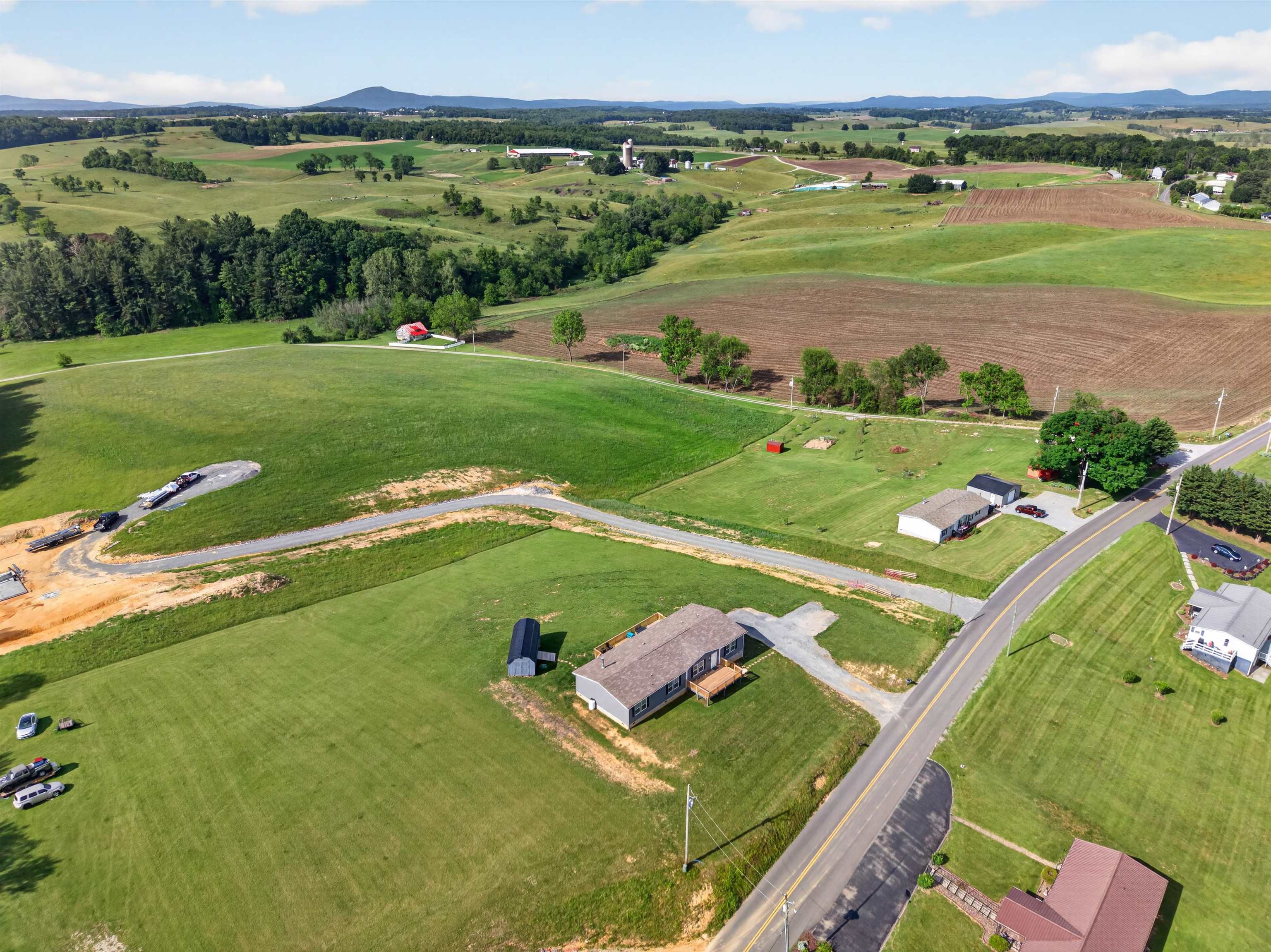 5372 Highland Road Dublin VA 24084