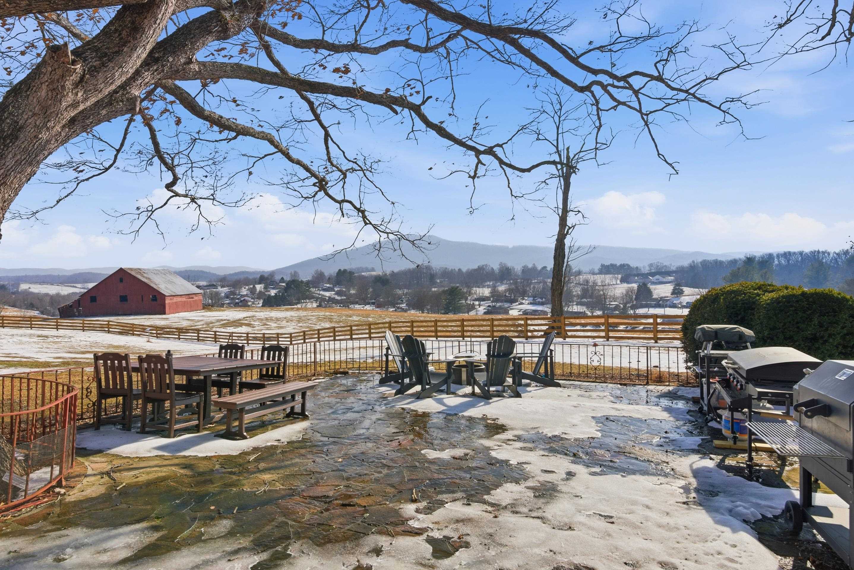 2120 Peppers Ferry Road Pulaski VA 24301