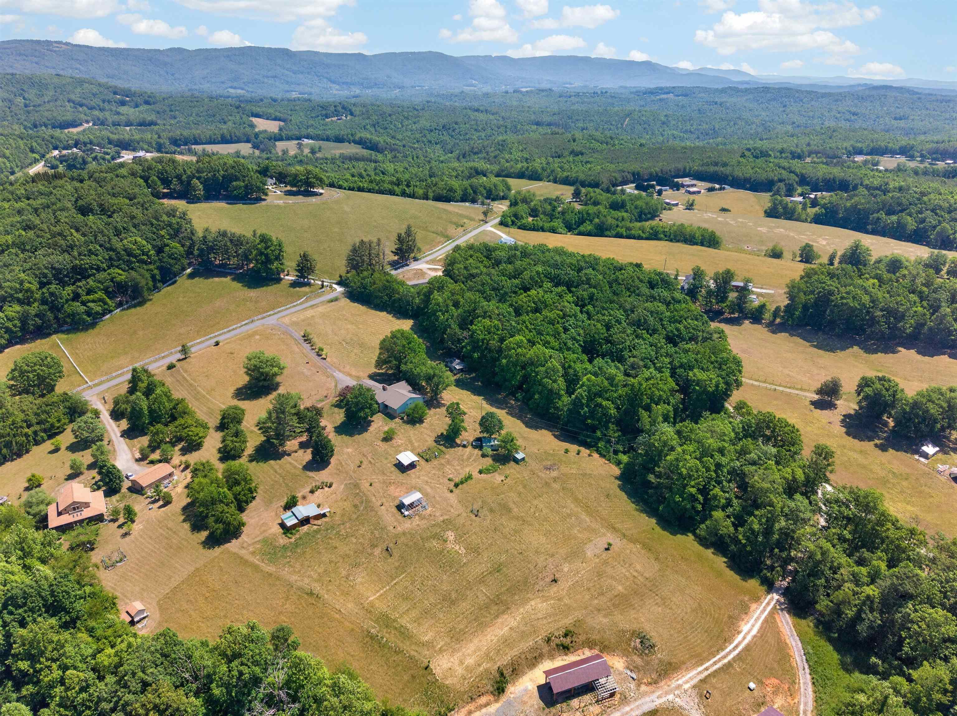 3807 Meadowbrook Road Cana VA 24317
