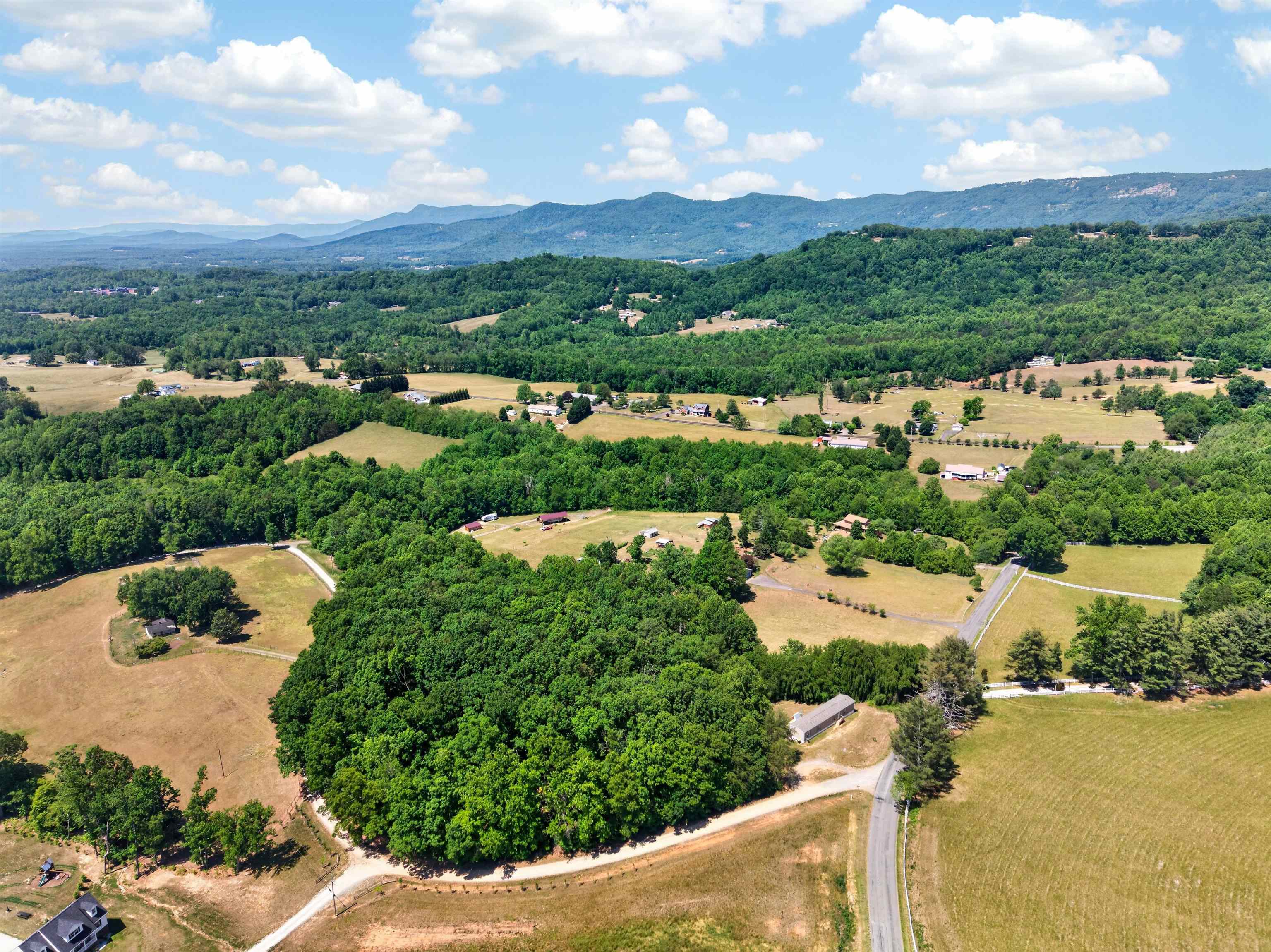 3807 Meadowbrook Road Cana VA 24317