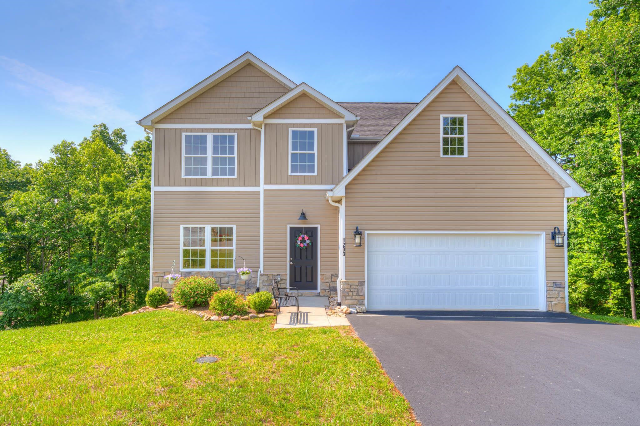 Christiansburg VA, 1203 Walnut Ridge Road