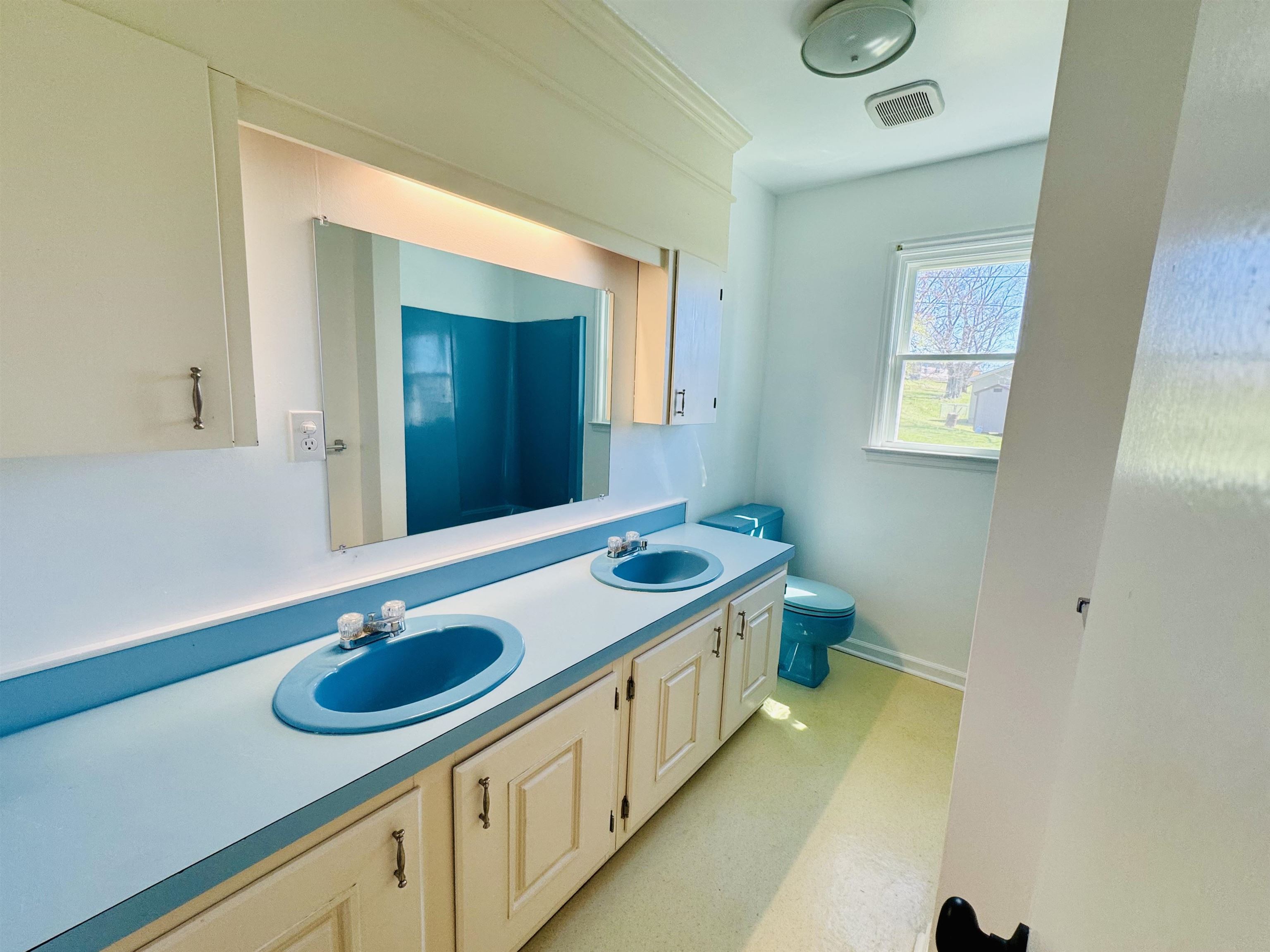 5422 Aldrin Street Dublin VA 24084