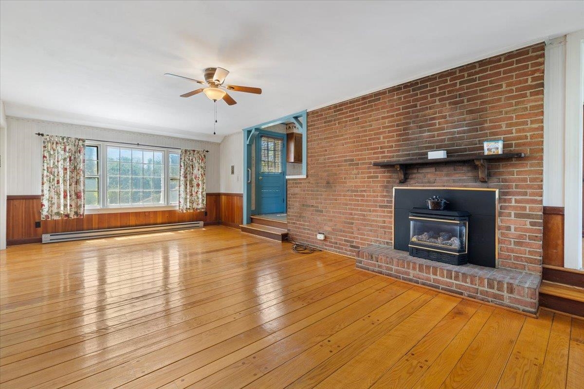 695 Wren Drive Pulaski VA 24301