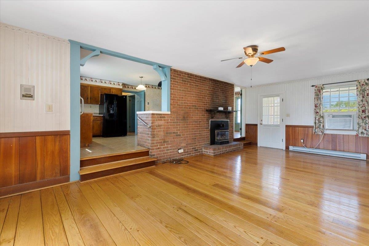695 Wren Drive Pulaski VA 24301