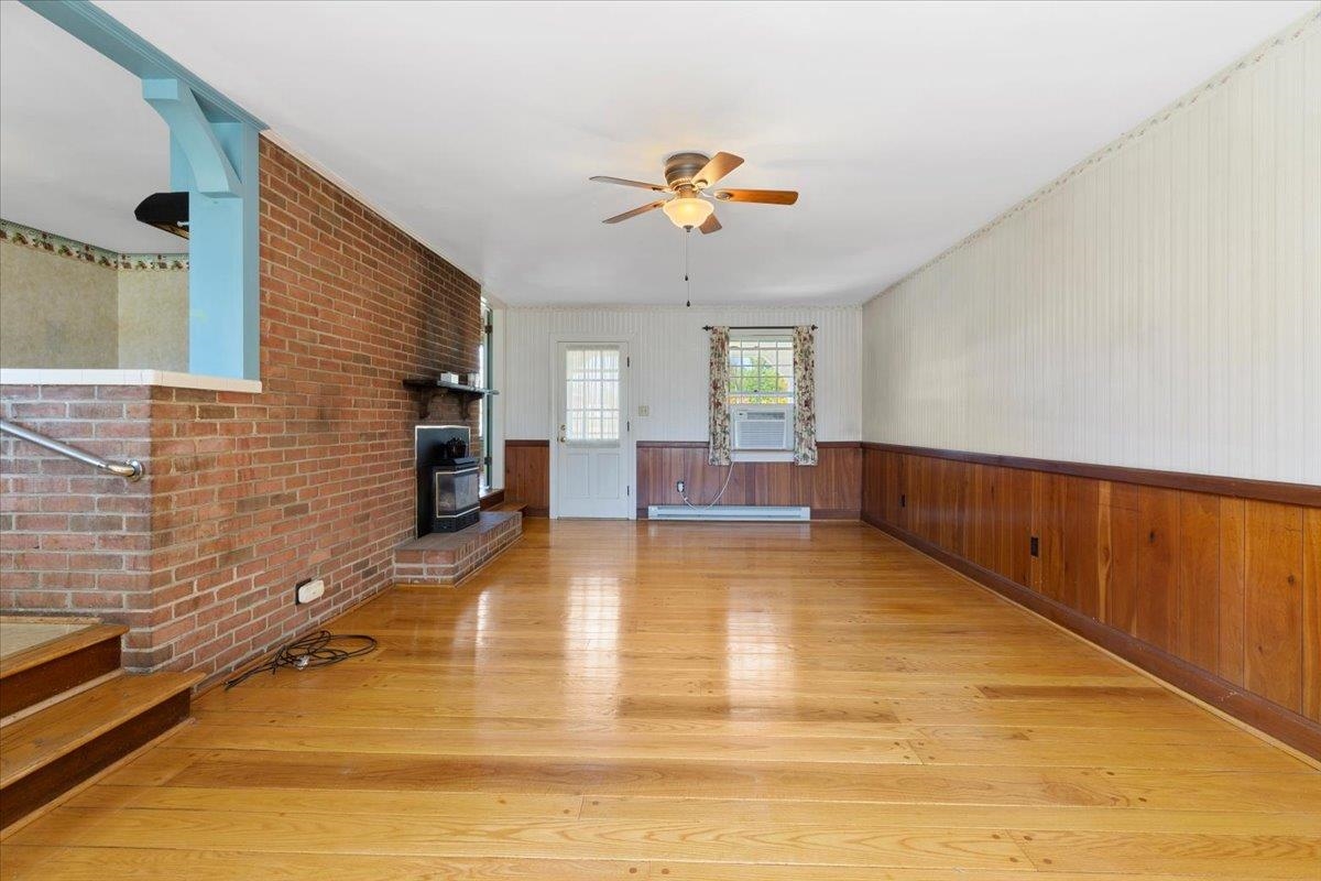 695 Wren Drive Pulaski VA 24301
