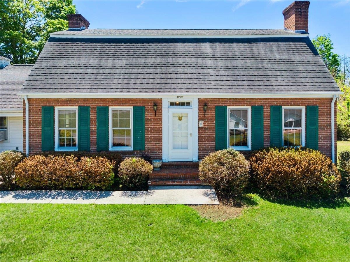695 Wren Drive Pulaski VA 24301