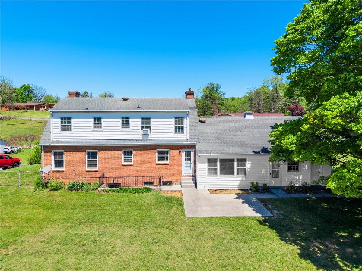 695 Wren Drive Pulaski VA 24301