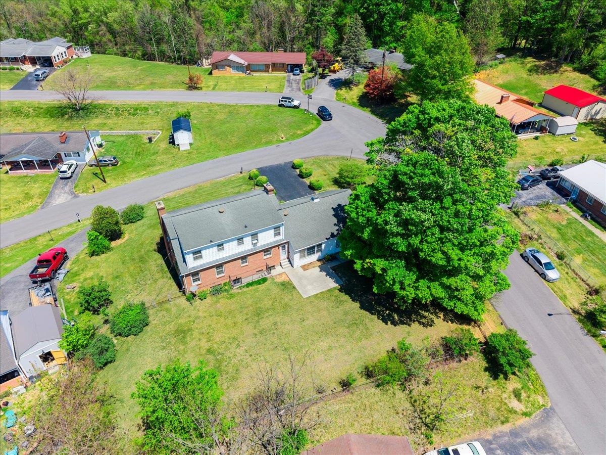 695 Wren Drive Pulaski VA 24301