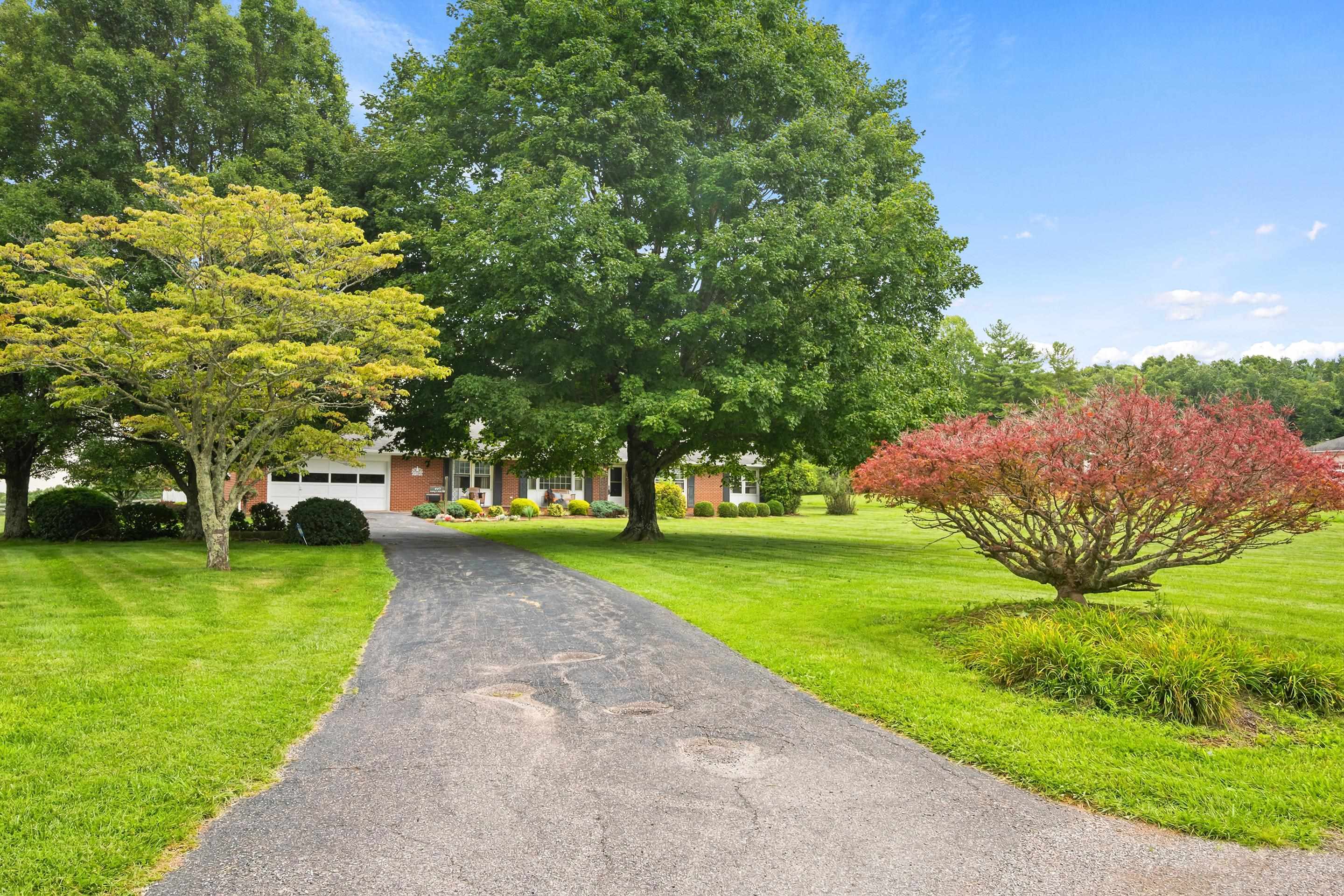 447 Long Level Road Floyd VA 24091