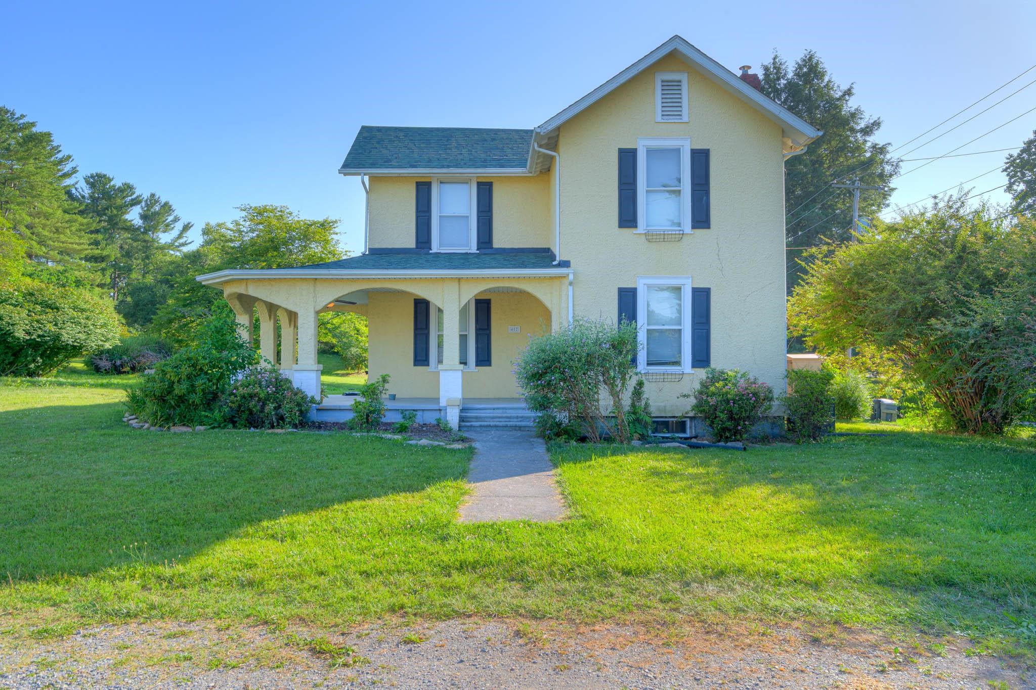 402 Randolph Street Radford VA 24141